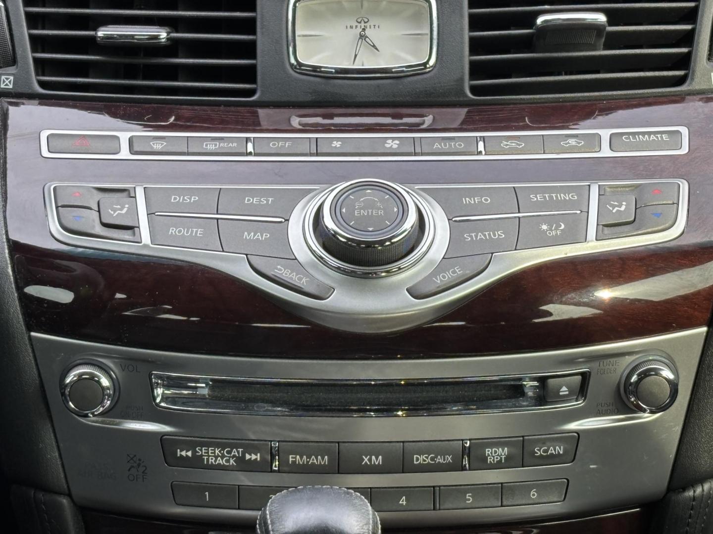 2012 GREY /Grey Leather INFINITI M37 (JN1BY1AP3CM) with an 3.7L engine, Automatic transmission, located at 11170 Summerlin Square Dr., Fort Myers Beach, FL, 33931, (239) 999-7777, 26.493546, -81.941628 - Photo#23