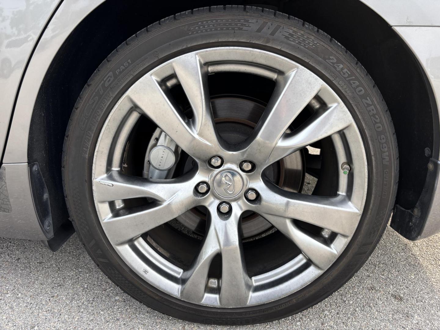 2012 GREY /Grey Leather INFINITI M37 (JN1BY1AP3CM) with an 3.7L engine, Automatic transmission, located at 11170 Summerlin Square Dr., Fort Myers Beach, FL, 33931, (239) 999-7777, 26.493546, -81.941628 - Photo#29