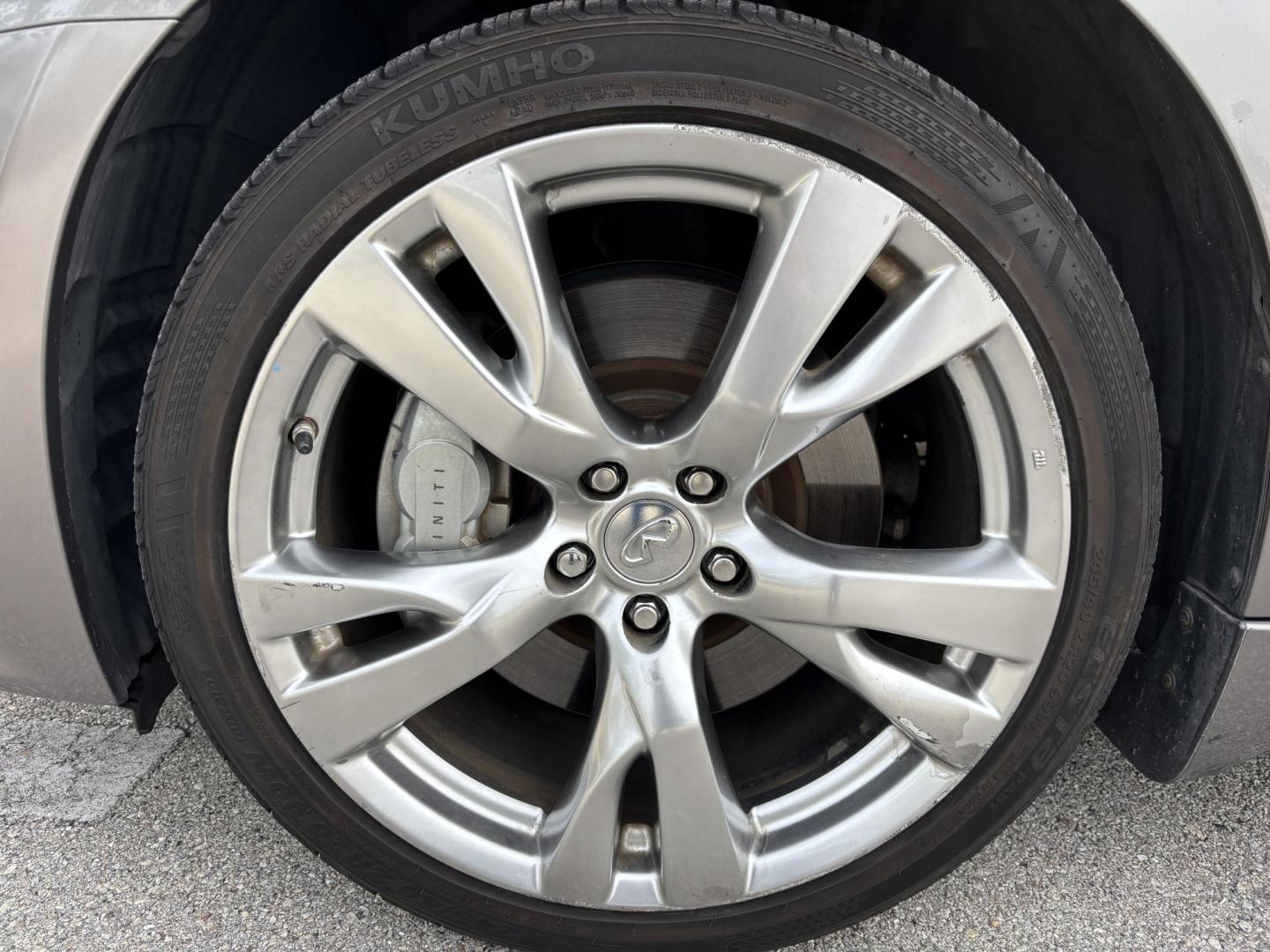 2012 GREY /Grey Leather INFINITI M37 (JN1BY1AP3CM) with an 3.7L engine, Automatic transmission, located at 11170 Summerlin Square Dr., Fort Myers Beach, FL, 33931, (239) 999-7777, 26.493546, -81.941628 - Photo#32