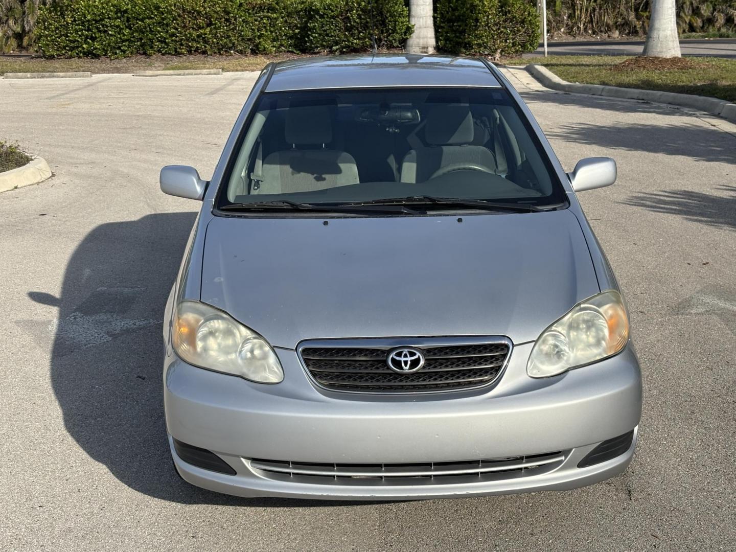2007 SILVER /Gray Cloth TOYOTA COROLLA CE (JTDBR32E070) with an 1.8L engine, Automatic transmission, located at 11170 Summerlin Square Dr., Fort Myers Beach, FL, 33931, (239) 999-7777, 26.493546, -81.941628 - Photo#1
