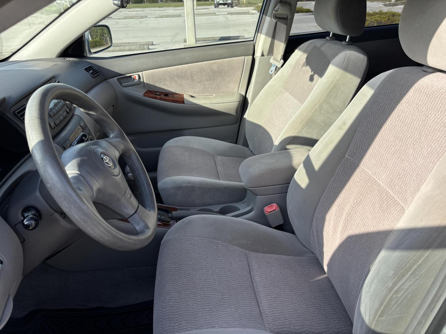 2007 SILVER /Gray Cloth TOYOTA COROLLA CE (JTDBR32E070) with an 1.8L engine, Automatic transmission, located at 11170 Summerlin Square Dr., Fort Myers Beach, FL, 33931, (239) 999-7777, 26.493546, -81.941628 - Photo#9