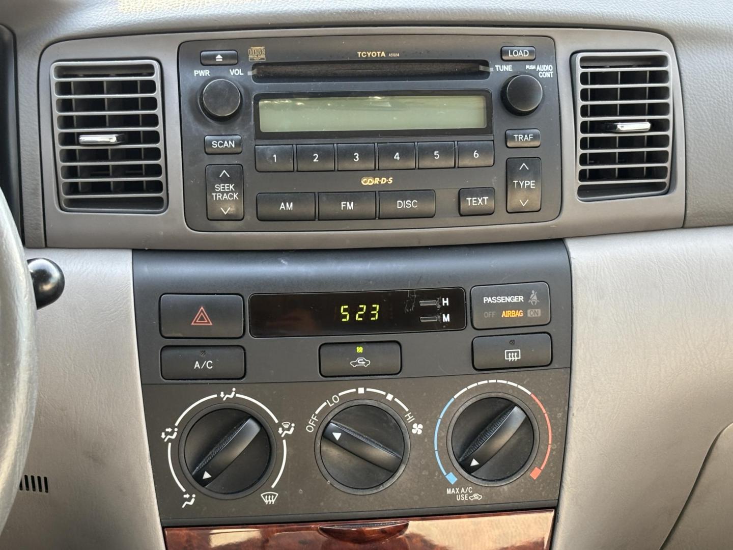2007 SILVER /Gray Cloth TOYOTA COROLLA CE (JTDBR32E070) with an 1.8L engine, Automatic transmission, located at 11170 Summerlin Square Dr., Fort Myers Beach, FL, 33931, (239) 999-7777, 26.493546, -81.941628 - Photo#16