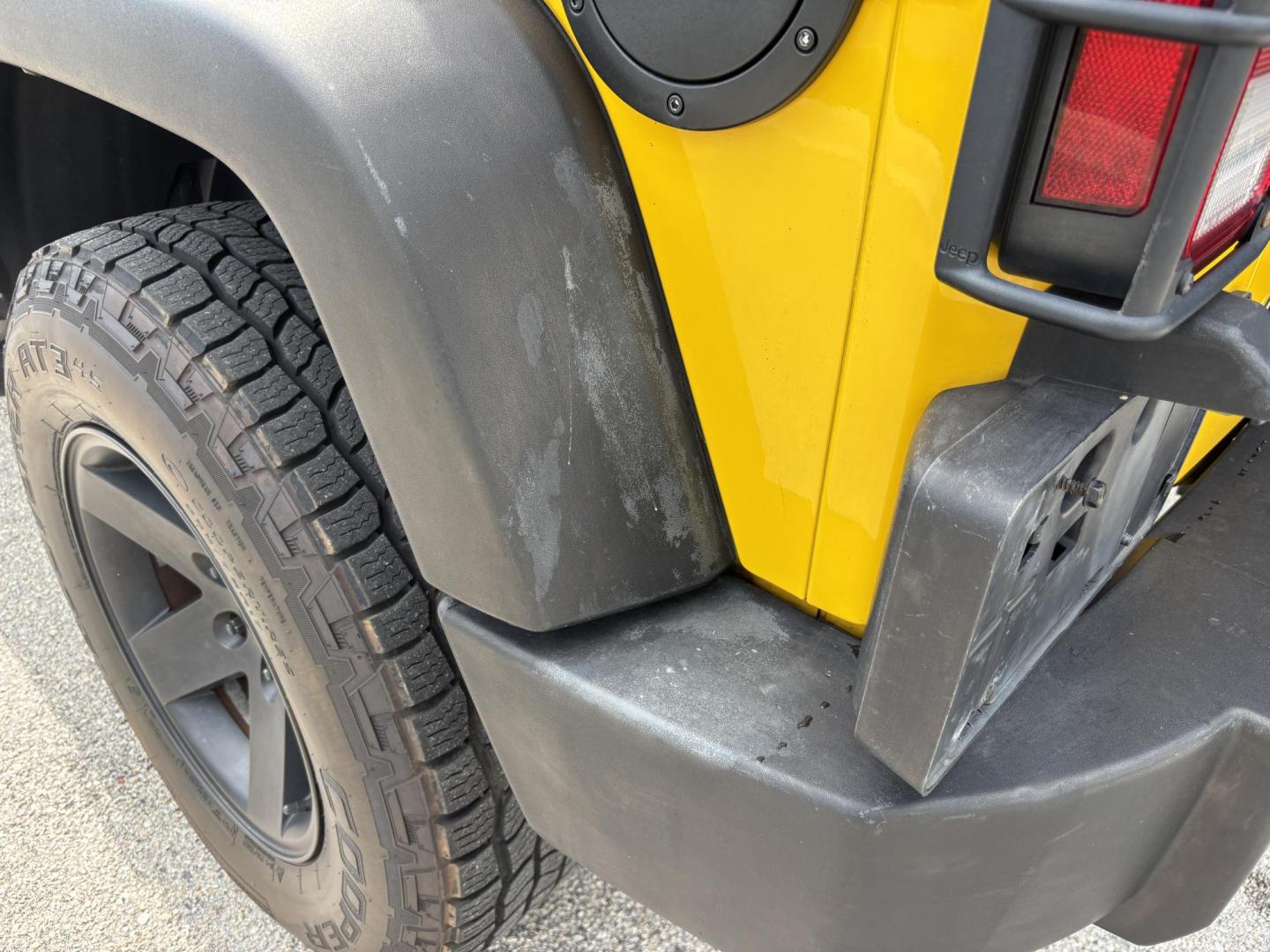 2008 YELLOW JEEP WRANGLER UNLIMI X (1J4GA39158L) with an 3.8L engine, 4-Speed Manual transmission, located at 11170 Summerlin Square Dr., Fort Myers Beach, FL, 33931, (239) 999-7777, 26.493546, -81.941628 - Manual Transmission New Cloth Top New Brakes New Rotors - Photo#39