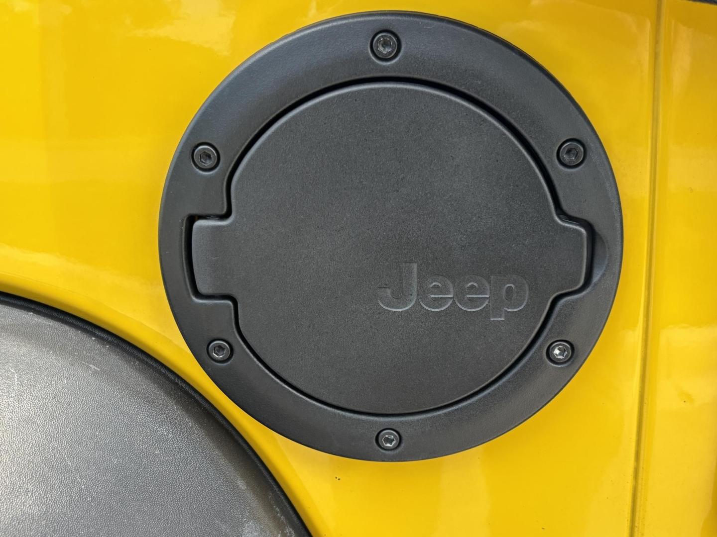 2008 YELLOW JEEP WRANGLER UNLIMI X (1J4GA39158L) with an 3.8L engine, 4-Speed Manual transmission, located at 11170 Summerlin Square Dr., Fort Myers Beach, FL, 33931, (239) 999-7777, 26.493546, -81.941628 - Manual Transmission New Cloth Top New Brakes New Rotors - Photo#41
