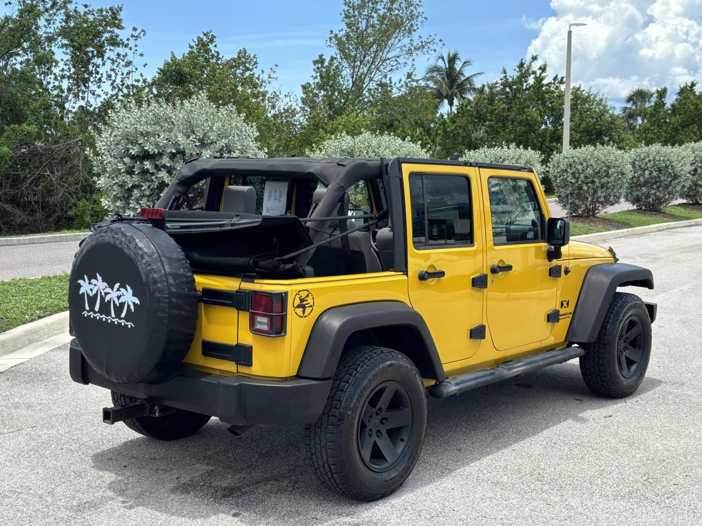 2008 YELLOW JEEP WRANGLER UNLIMI X (1J4GA39158L) with an 3.8L engine, 4-Speed Manual transmission, located at 11170 Summerlin Square Dr., Fort Myers Beach, FL, 33931, (239) 999-7777, 26.493546, -81.941628 - Manual Transmission New Cloth Top New Brakes New Rotors - Photo#27