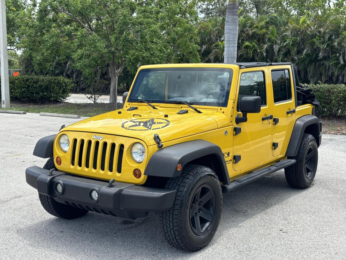 2008 YELLOW JEEP WRANGLER UNLIMI X (1J4GA39158L) with an 3.8L engine, 4-Speed Manual transmission, located at 11170 Summerlin Square Dr., Fort Myers Beach, FL, 33931, (239) 999-7777, 26.493546, -81.941628 - Manual Transmission New Cloth Top New Brakes New Rotors - Photo#23
