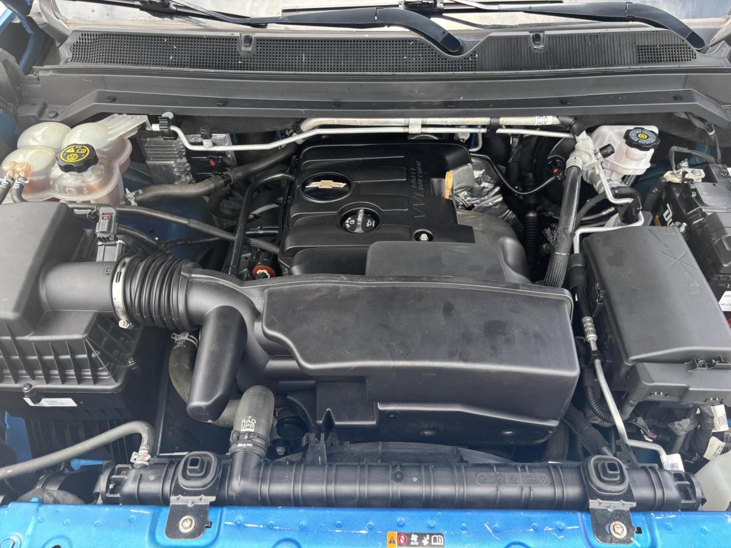 2022 BLUE Chevrolet Colorado LT Crew Cab 2WD Short Box (1GCGSCEAXN1) with an 2.5L L4 DOHC 16V GAS engine, 6A transmission, located at 11170 Summerlin Square Dr., Fort Myers Beach, FL, 33931, (239) 999-7777, 26.493546, -81.941628 - 1 Owner No Damage No Accidents Carfax RWD Remote Start - Photo#35