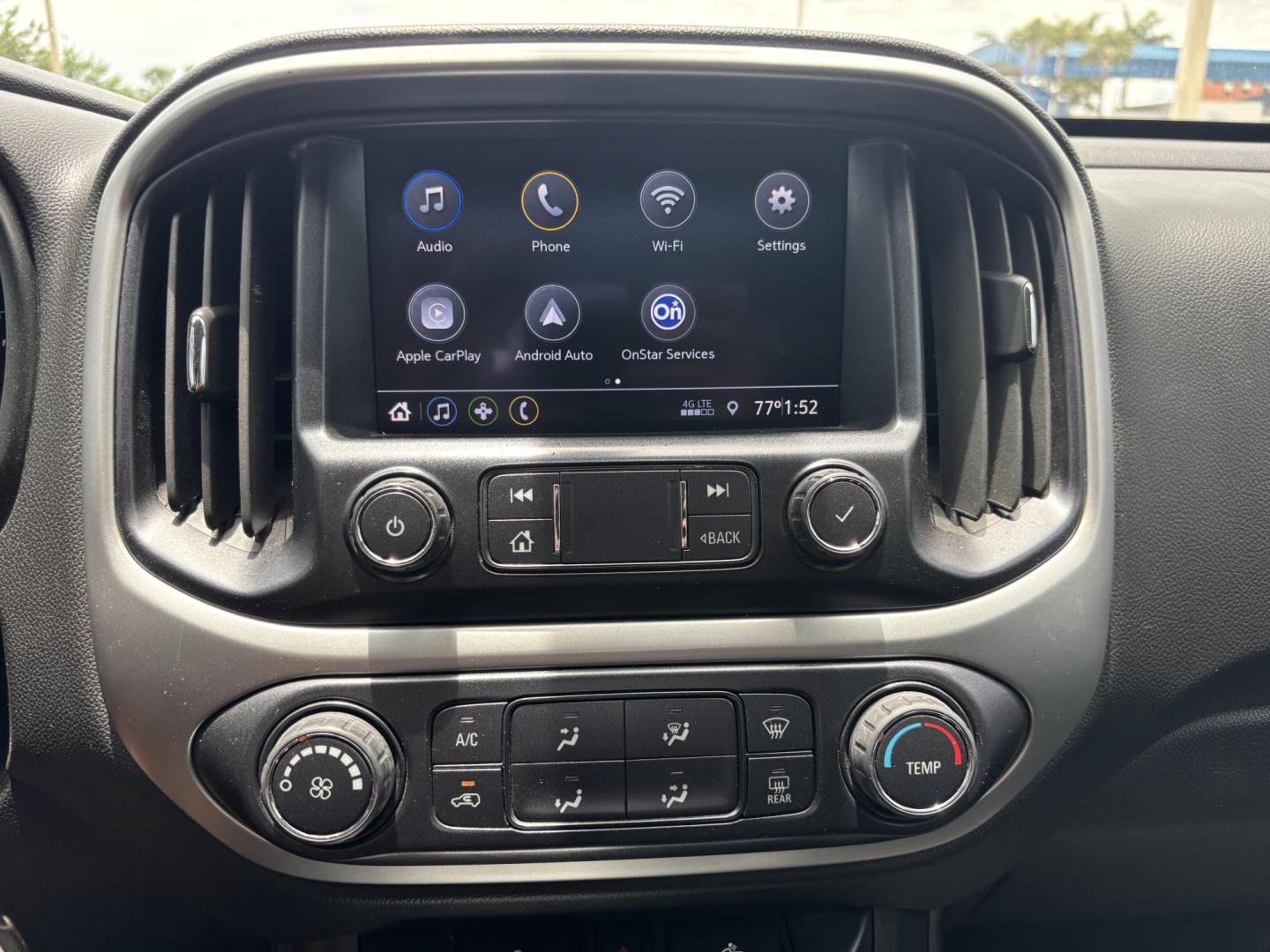 2022 BLUE Chevrolet Colorado LT Crew Cab 2WD Short Box (1GCGSCEAXN1) with an 2.5L L4 DOHC 16V GAS engine, 6A transmission, located at 11170 Summerlin Square Dr., Fort Myers Beach, FL, 33931, (239) 999-7777, 26.493546, -81.941628 - 1 Owner No Damage No Accidents Carfax RWD Remote Start - Photo#18
