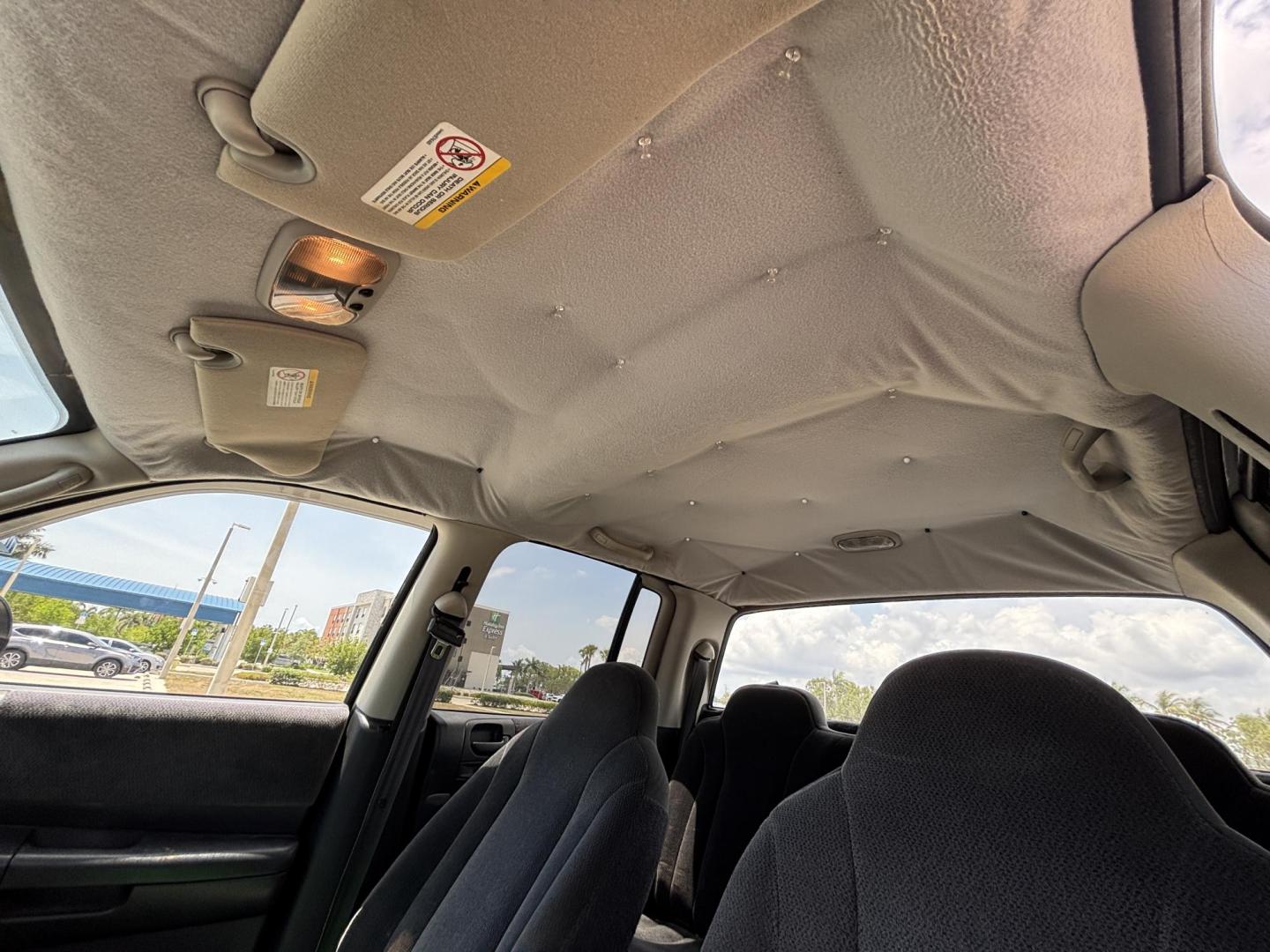 2004 GRAY Dodge Dakota SLT Plus Quad Cab 2WD (1D7HL48N54S) with an 4.7L V8 SOHC 16V engine, AUTOMATIC transmission, located at 11170 Summerlin Square Dr., Fort Myers Beach, FL, 33931, (239) 999-7777, 26.493546, -81.941628 - Photo#14