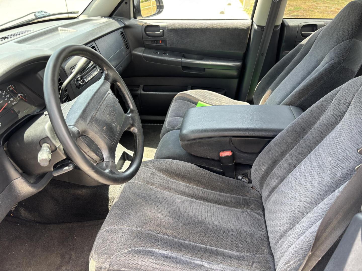 2004 GRAY Dodge Dakota SLT Plus Quad Cab 2WD (1D7HL48N54S) with an 4.7L V8 SOHC 16V engine, AUTOMATIC transmission, located at 11170 Summerlin Square Dr., Fort Myers Beach, FL, 33931, (239) 999-7777, 26.493546, -81.941628 - Photo#10