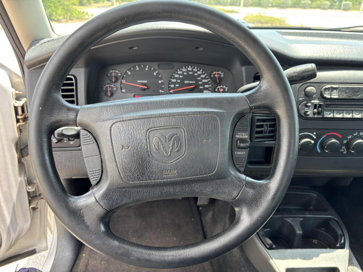 2004 GRAY Dodge Dakota SLT Plus Quad Cab 2WD (1D7HL48N54S) with an 4.7L V8 SOHC 16V engine, AUTOMATIC transmission, located at 11170 Summerlin Square Dr., Fort Myers Beach, FL, 33931, (239) 999-7777, 26.493546, -81.941628 - Photo#17