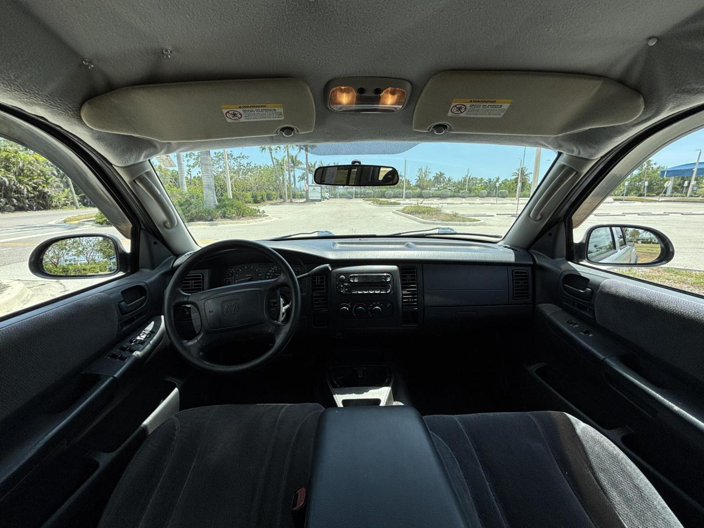 2004 GRAY Dodge Dakota SLT Plus Quad Cab 2WD (1D7HL48N54S) with an 4.7L V8 SOHC 16V engine, AUTOMATIC transmission, located at 11170 Summerlin Square Dr., Fort Myers Beach, FL, 33931, (239) 999-7777, 26.493546, -81.941628 - Photo#9
