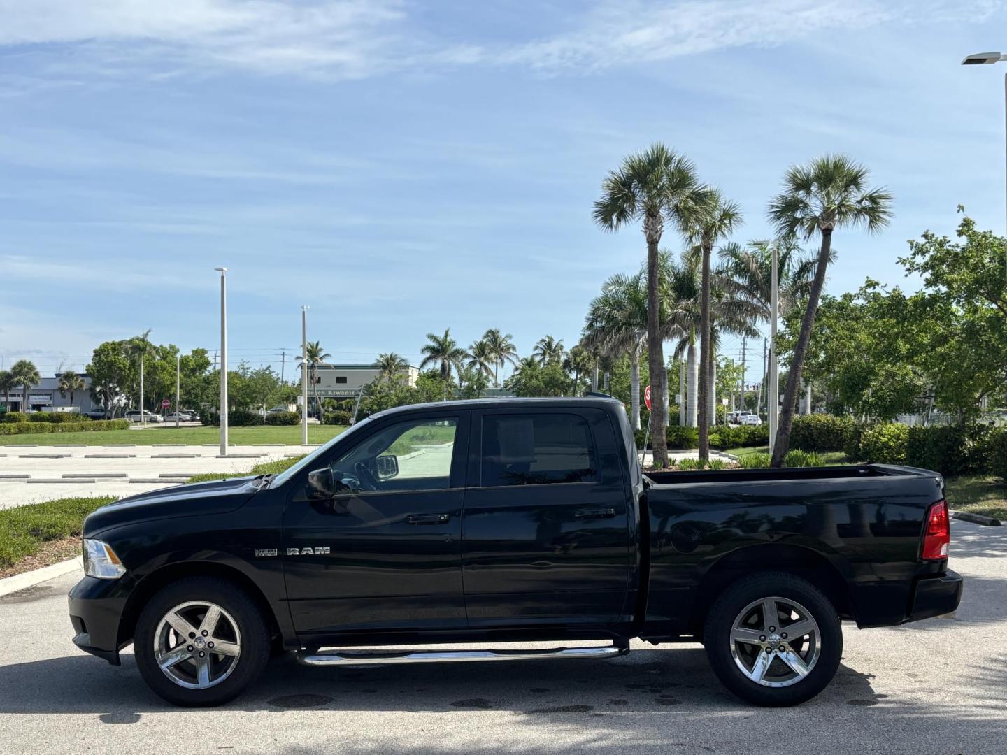 2010 BLACK Dodge Ram 1500 Laramie Crew Cab 4WD (1D7RV1CT7AS) with an 5.7L V8 OHV 16V engine, 5-Speed Automatic transmission, located at 11170 Summerlin Square Dr., Fort Myers Beach, FL, 33931, (239) 999-7777, 26.493546, -81.941628 - Photo#7