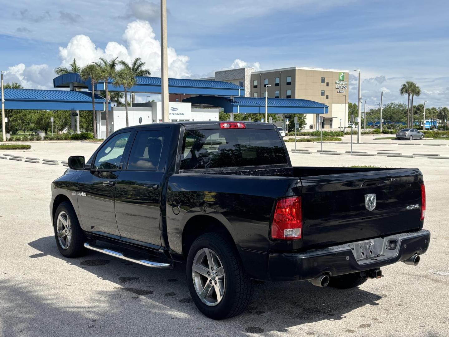 2010 BLACK Dodge Ram 1500 Laramie Crew Cab 4WD (1D7RV1CT7AS) with an 5.7L V8 OHV 16V engine, 5-Speed Automatic transmission, located at 11170 Summerlin Square Dr., Fort Myers Beach, FL, 33931, (239) 999-7777, 26.493546, -81.941628 - Photo#4