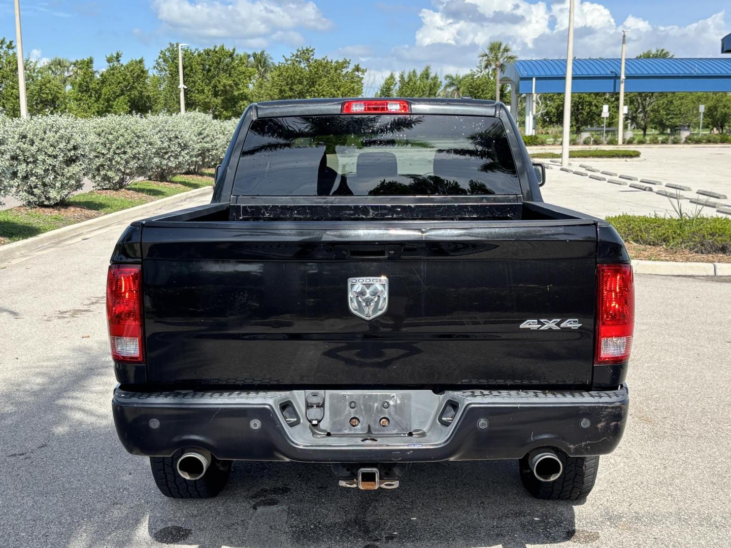 2010 BLACK Dodge Ram 1500 Laramie Crew Cab 4WD (1D7RV1CT7AS) with an 5.7L V8 OHV 16V engine, 5-Speed Automatic transmission, located at 11170 Summerlin Square Dr., Fort Myers Beach, FL, 33931, (239) 999-7777, 26.493546, -81.941628 - Photo#5