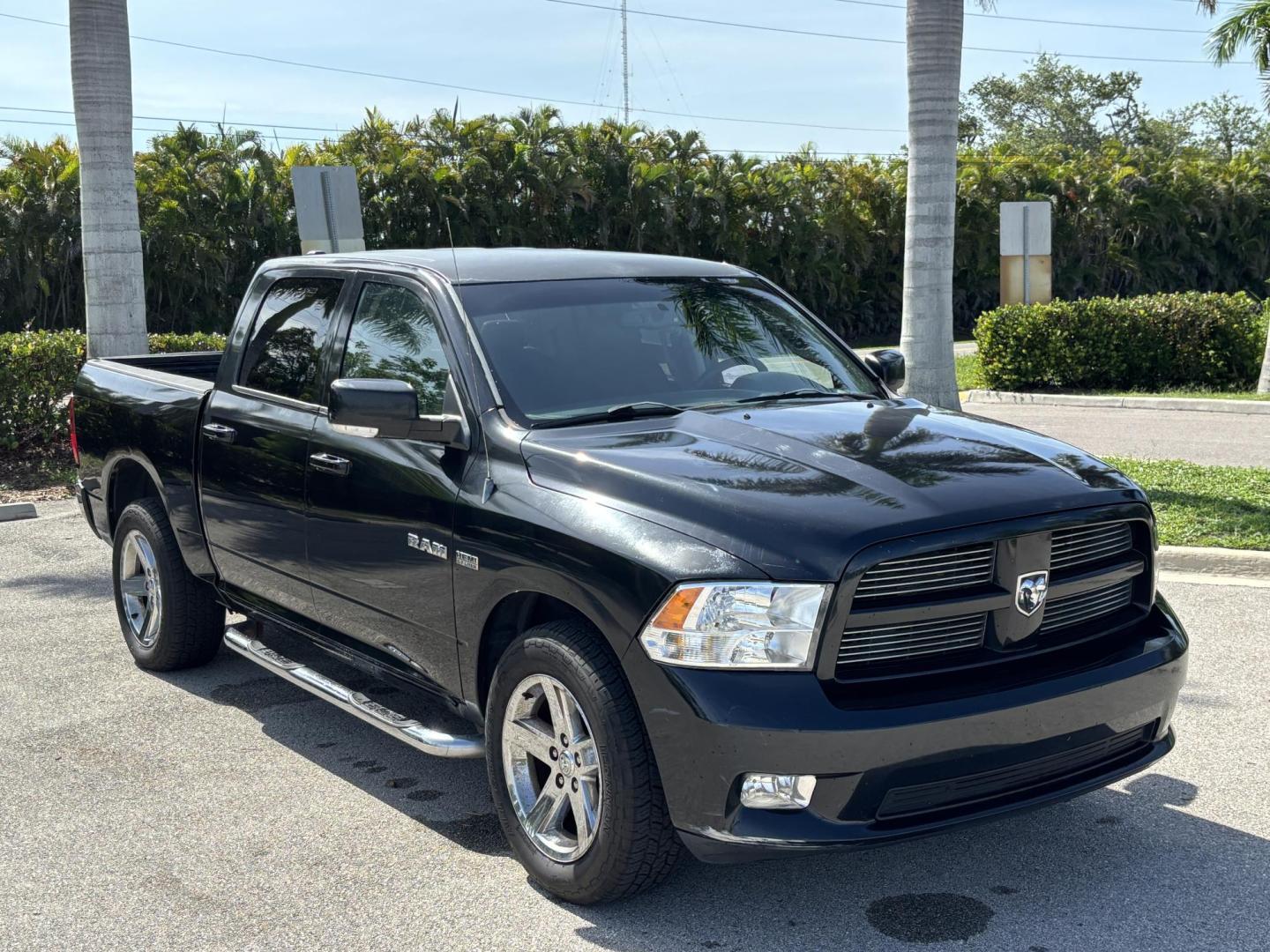 2010 BLACK Dodge Ram 1500 Laramie Crew Cab 4WD (1D7RV1CT7AS) with an 5.7L V8 OHV 16V engine, 5-Speed Automatic transmission, located at 11170 Summerlin Square Dr., Fort Myers Beach, FL, 33931, (239) 999-7777, 26.493546, -81.941628 - Photo#2