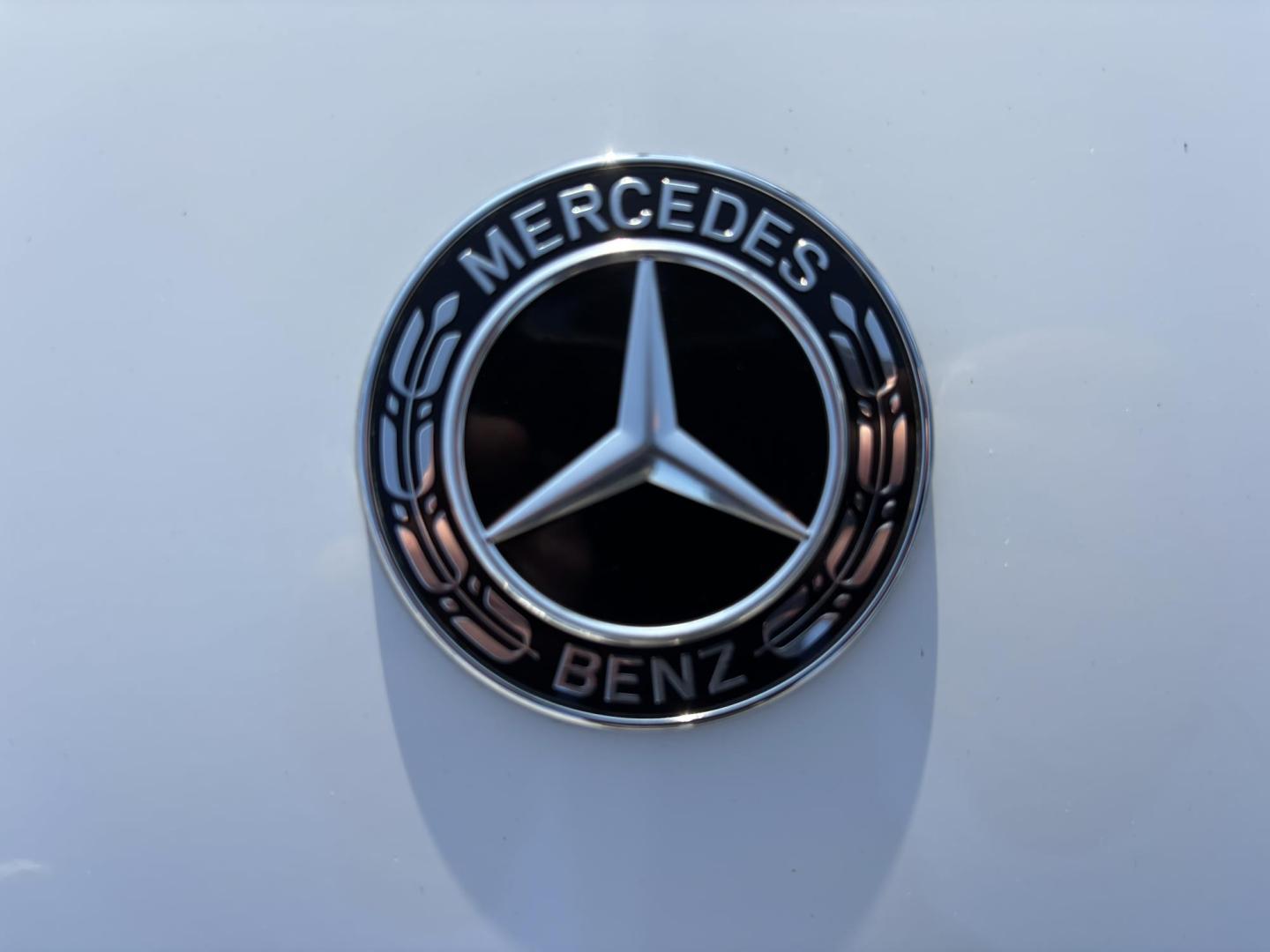 2018 WHITE /CRANBERRY RED Mercedes-Benz C-Class C300 Coupe (WDDWK4JB3JF) with an 2.0L L4 DOHC 16V TURBO engine, 7A transmission, located at 11170 Summerlin Square Dr., Fort Myers Beach, FL, 33931, (239) 999-7777, 26.493546, -81.941628 - Photo#50