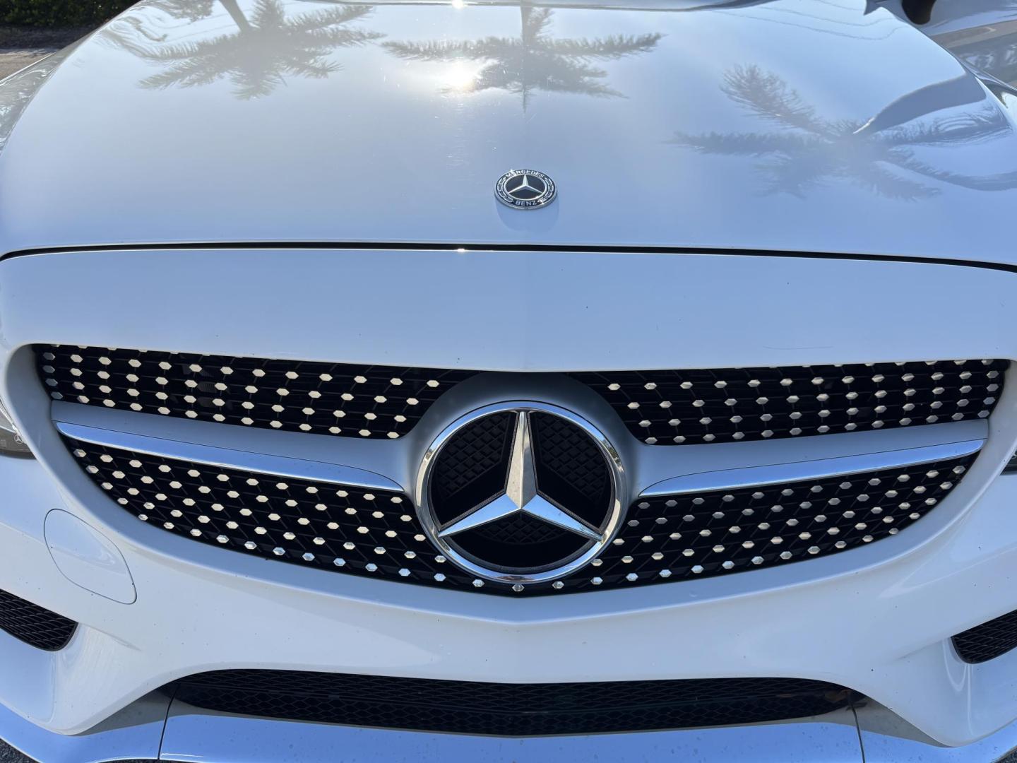 2018 WHITE /CRANBERRY RED Mercedes-Benz C-Class C300 Coupe (WDDWK4JB3JF) with an 2.0L L4 DOHC 16V TURBO engine, 7A transmission, located at 11170 Summerlin Square Dr., Fort Myers Beach, FL, 33931, (239) 999-7777, 26.493546, -81.941628 - Photo#51