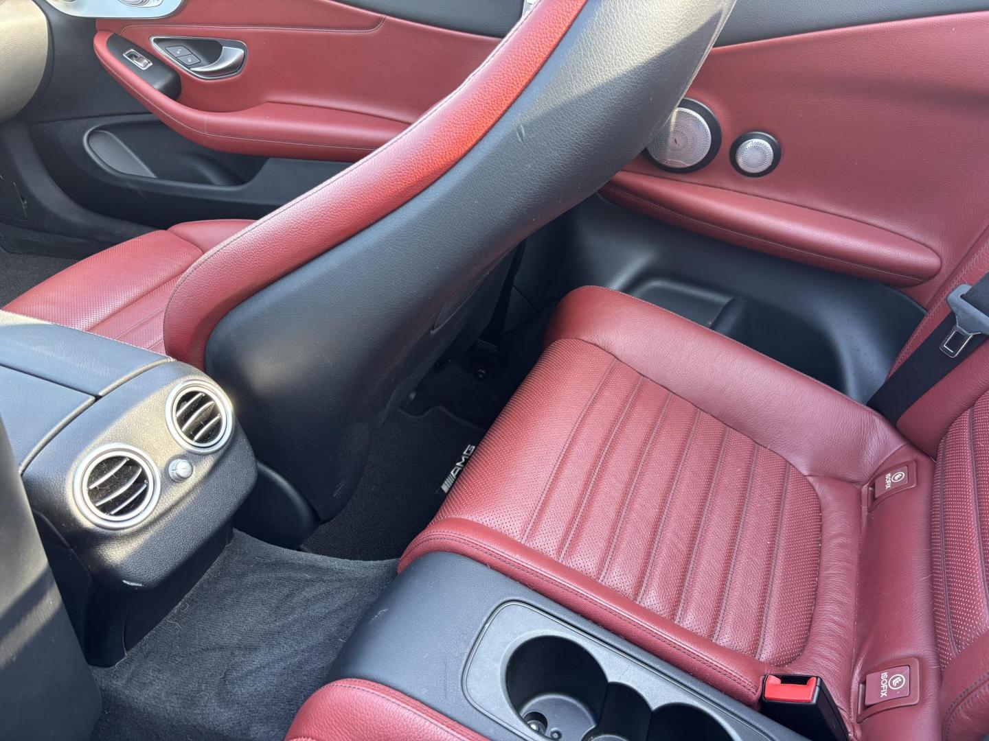 2018 WHITE /CRANBERRY RED Mercedes-Benz C-Class C300 Coupe (WDDWK4JB3JF) with an 2.0L L4 DOHC 16V TURBO engine, 7A transmission, located at 11170 Summerlin Square Dr., Fort Myers Beach, FL, 33931, (239) 999-7777, 26.493546, -81.941628 - Photo#23