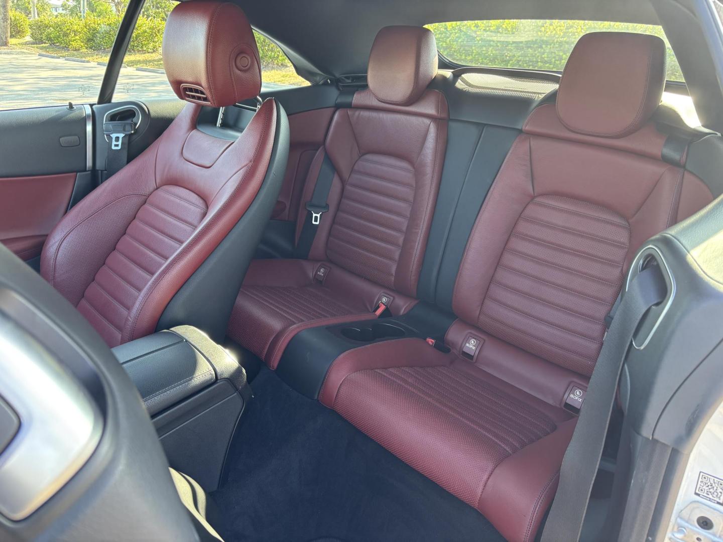 2018 WHITE /CRANBERRY RED Mercedes-Benz C-Class C300 Coupe (WDDWK4JB3JF) with an 2.0L L4 DOHC 16V TURBO engine, 7A transmission, located at 11170 Summerlin Square Dr., Fort Myers Beach, FL, 33931, (239) 999-7777, 26.493546, -81.941628 - Photo#21