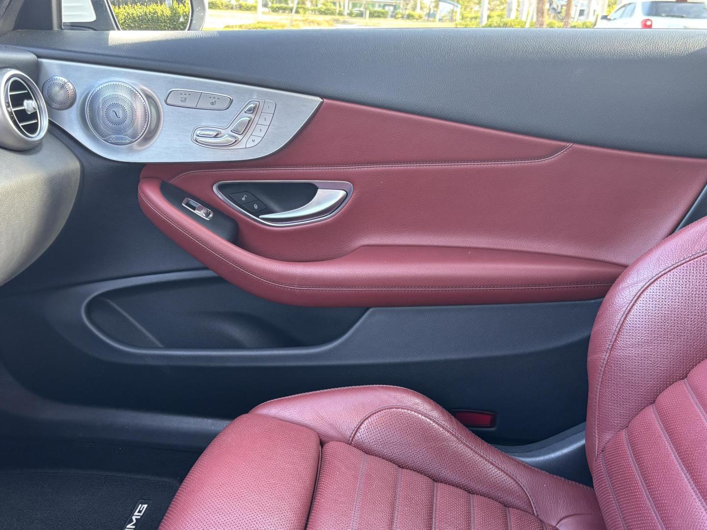 2018 WHITE /CRANBERRY RED Mercedes-Benz C-Class C300 Coupe (WDDWK4JB3JF) with an 2.0L L4 DOHC 16V TURBO engine, 7A transmission, located at 11170 Summerlin Square Dr., Fort Myers Beach, FL, 33931, (239) 999-7777, 26.493546, -81.941628 - Photo#19