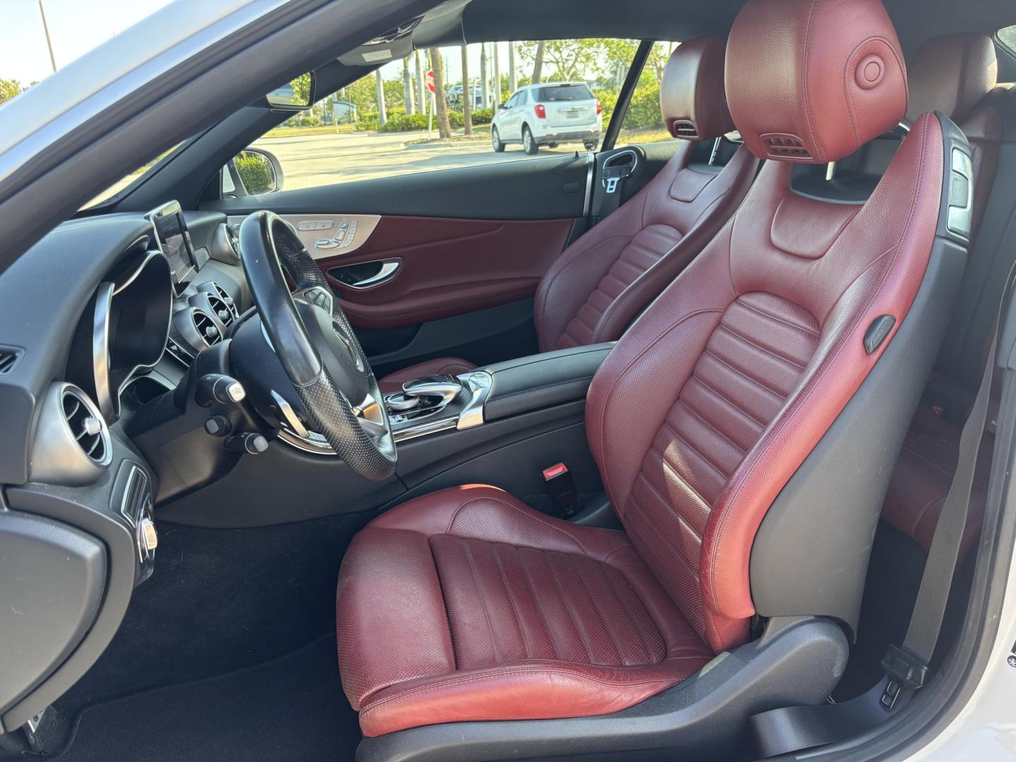 2018 WHITE /CRANBERRY RED Mercedes-Benz C-Class C300 Coupe (WDDWK4JB3JF) with an 2.0L L4 DOHC 16V TURBO engine, 7A transmission, located at 11170 Summerlin Square Dr., Fort Myers Beach, FL, 33931, (239) 999-7777, 26.493546, -81.941628 - Photo#16