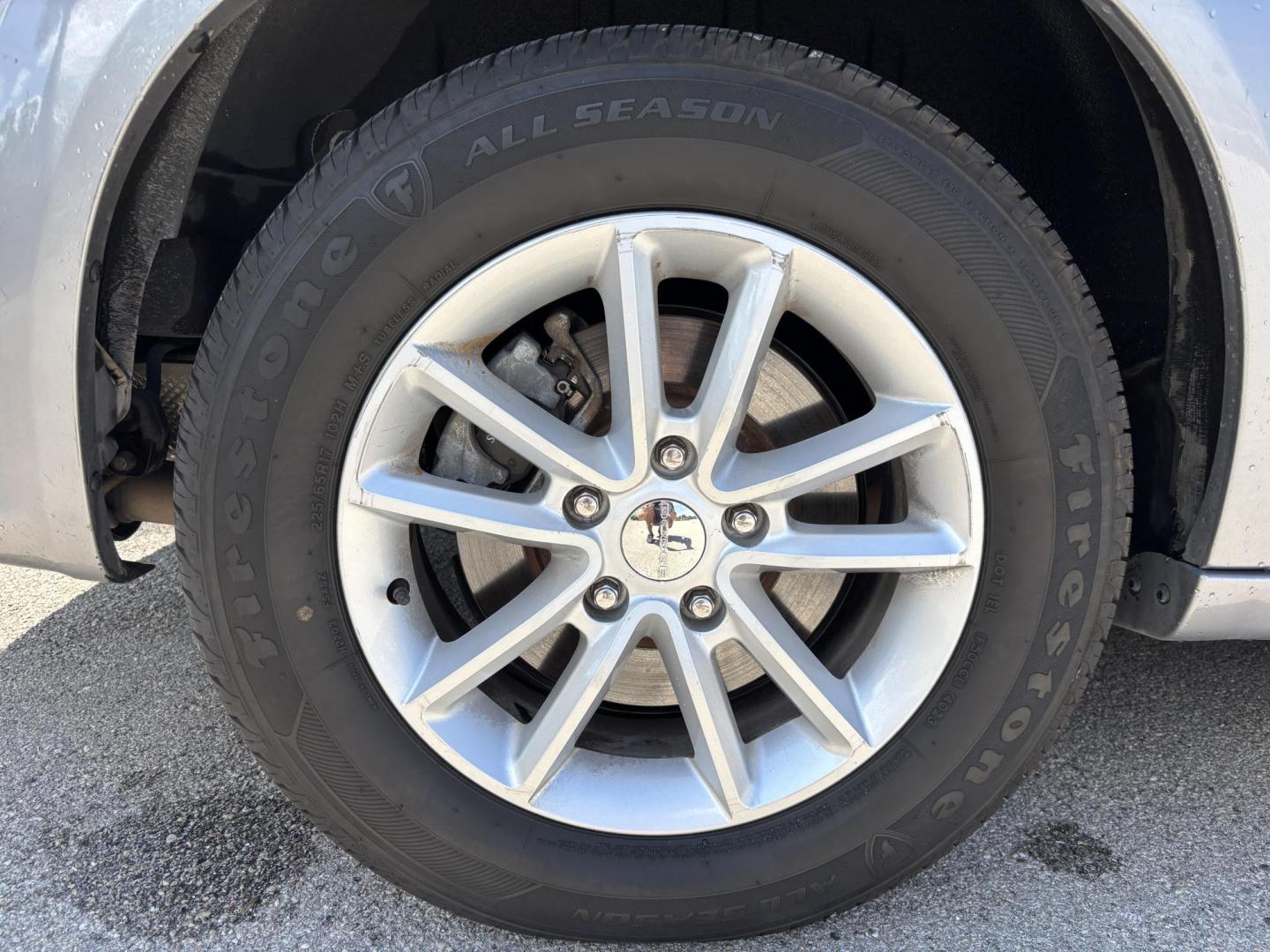 2019 SILVER /BLACK LEATHER Dodge Grand Caravan SXT (2C4RDGCG1KR) with an 3.6L V6 DOHC 24V engine, 6A transmission, located at 11170 Summerlin Square Dr., Fort Myers Beach, FL, 33931, (239) 999-7777, 26.493546, -81.941628 - Photo#37
