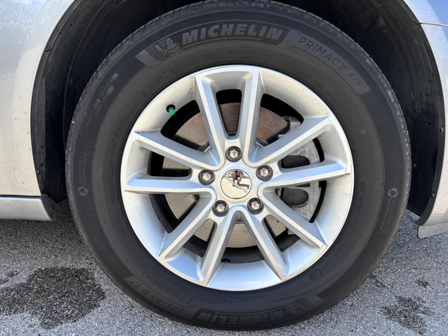 2019 SILVER /BLACK LEATHER Dodge Grand Caravan SXT (2C4RDGCG1KR) with an 3.6L V6 DOHC 24V engine, 6A transmission, located at 11170 Summerlin Square Dr., Fort Myers Beach, FL, 33931, (239) 999-7777, 26.493546, -81.941628 - Photo#38