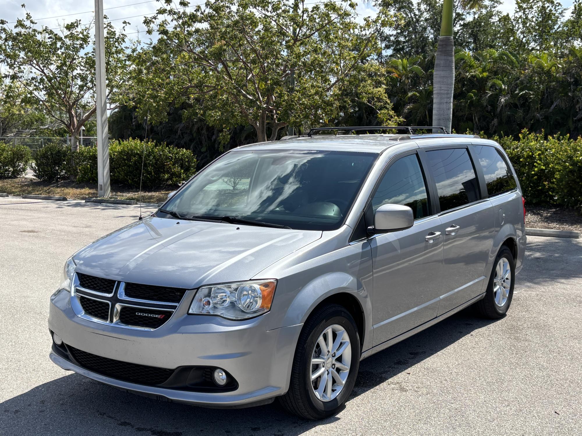 photo of 2019 Dodge Grand Caravan SXT