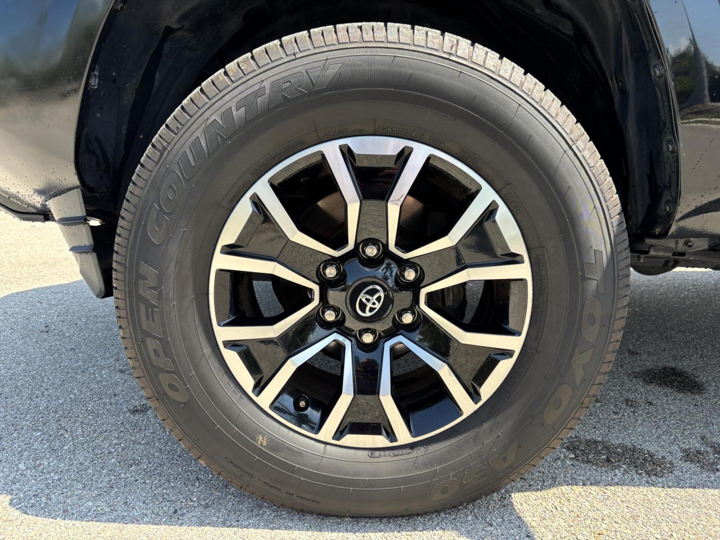 2019 BLACK Toyota Tacoma SR5 Double Cab Long Bed I4 6AT 2WD (5TFAX5GN5KX) with an 2.7L L4 DOHC 16V engine, 6A transmission, located at 11170 Summerlin Square Dr., Fort Myers Beach, FL, 33931, (239) 999-7777, 26.493546, -81.941628 - Photo#34