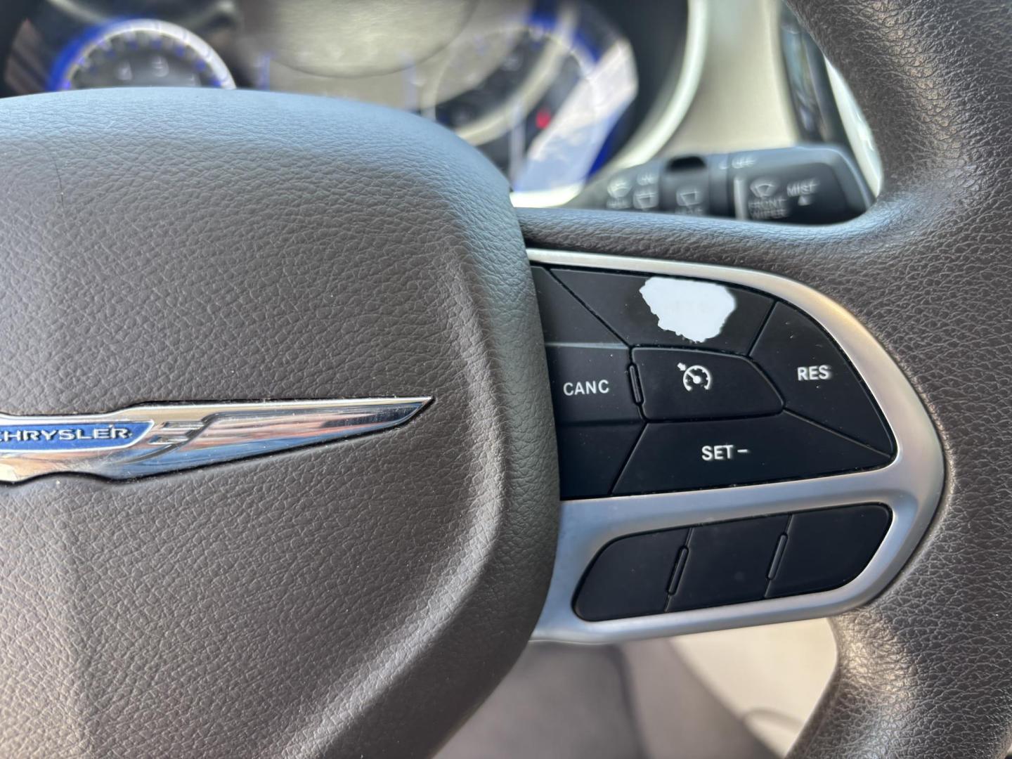 2021 WHITE /GRAY CLOTH Chrysler Voyager LX (2C4RC1CG5MR) with an 3.6L V6 DOHC 24V engine, 9A transmission, located at 11170 Summerlin Square Dr., Fort Myers Beach, FL, 33931, (239) 999-7777, 26.493546, -81.941628 - 1 Owner - Photo#27