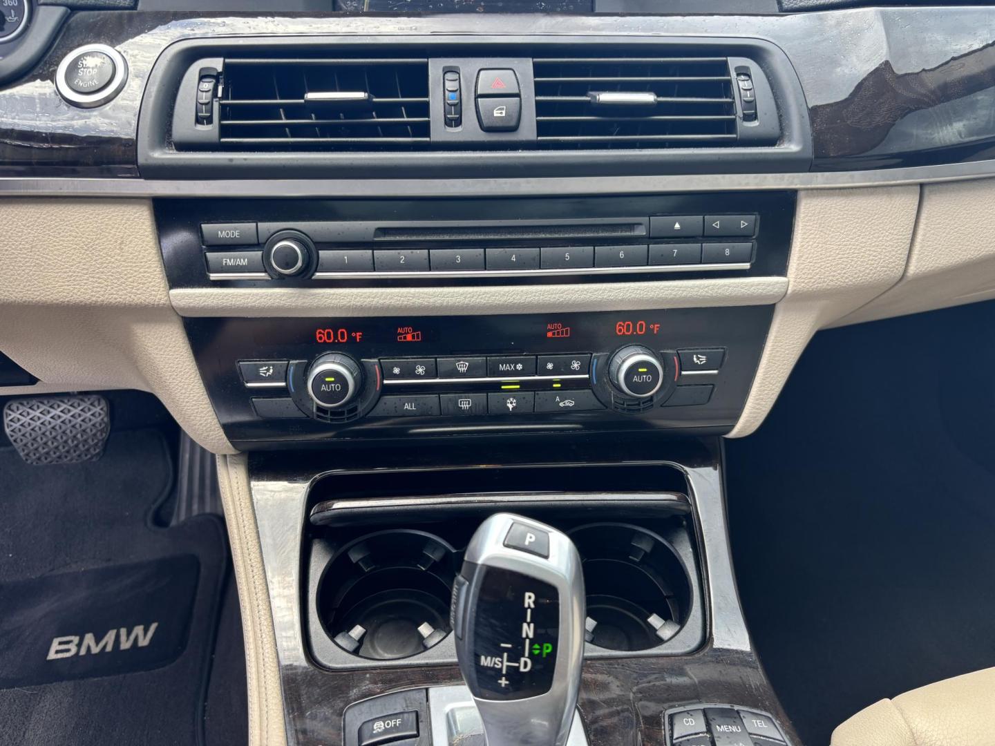 2011 BLACK /OYSTER BMW 5-Series 535i (WBAFR7C55BC) with an 3.0L L6 DOHC 24V engine, located at 11170 Summerlin Square Dr., Fort Myers Beach, FL, 33931, (239) 999-7777, 26.493546, -81.941628 - Photo#25