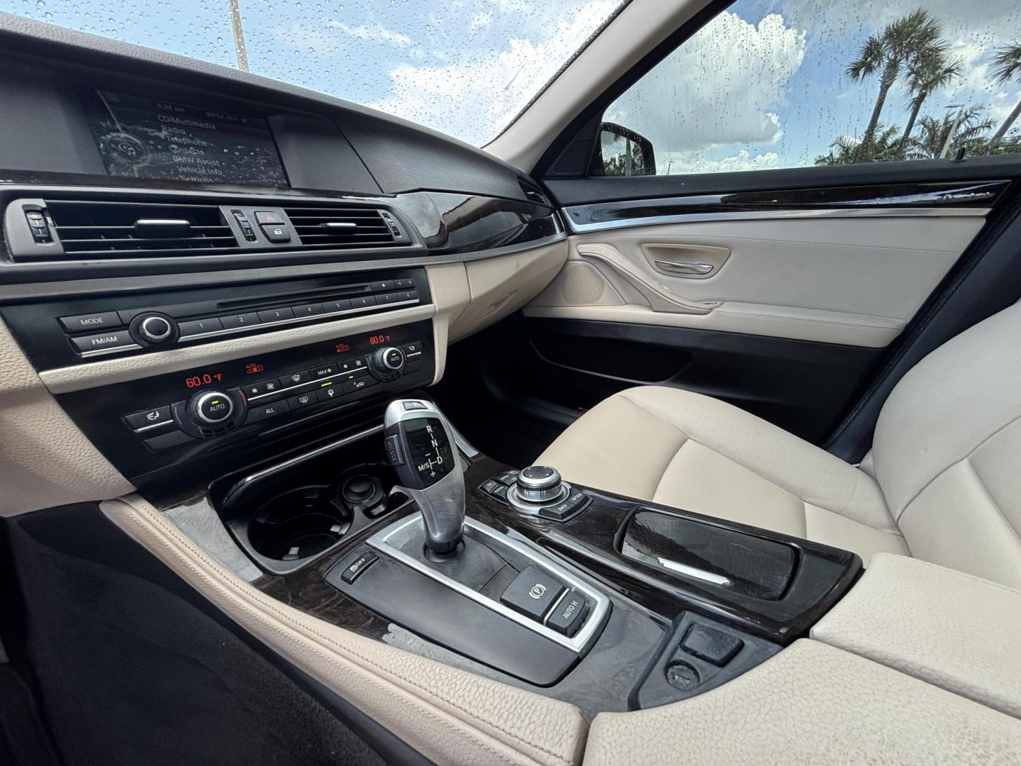 2011 BLACK /OYSTER BMW 5-Series 535i (WBAFR7C55BC) with an 3.0L L6 DOHC 24V engine, located at 11170 Summerlin Square Dr., Fort Myers Beach, FL, 33931, (239) 999-7777, 26.493546, -81.941628 - Photo#10