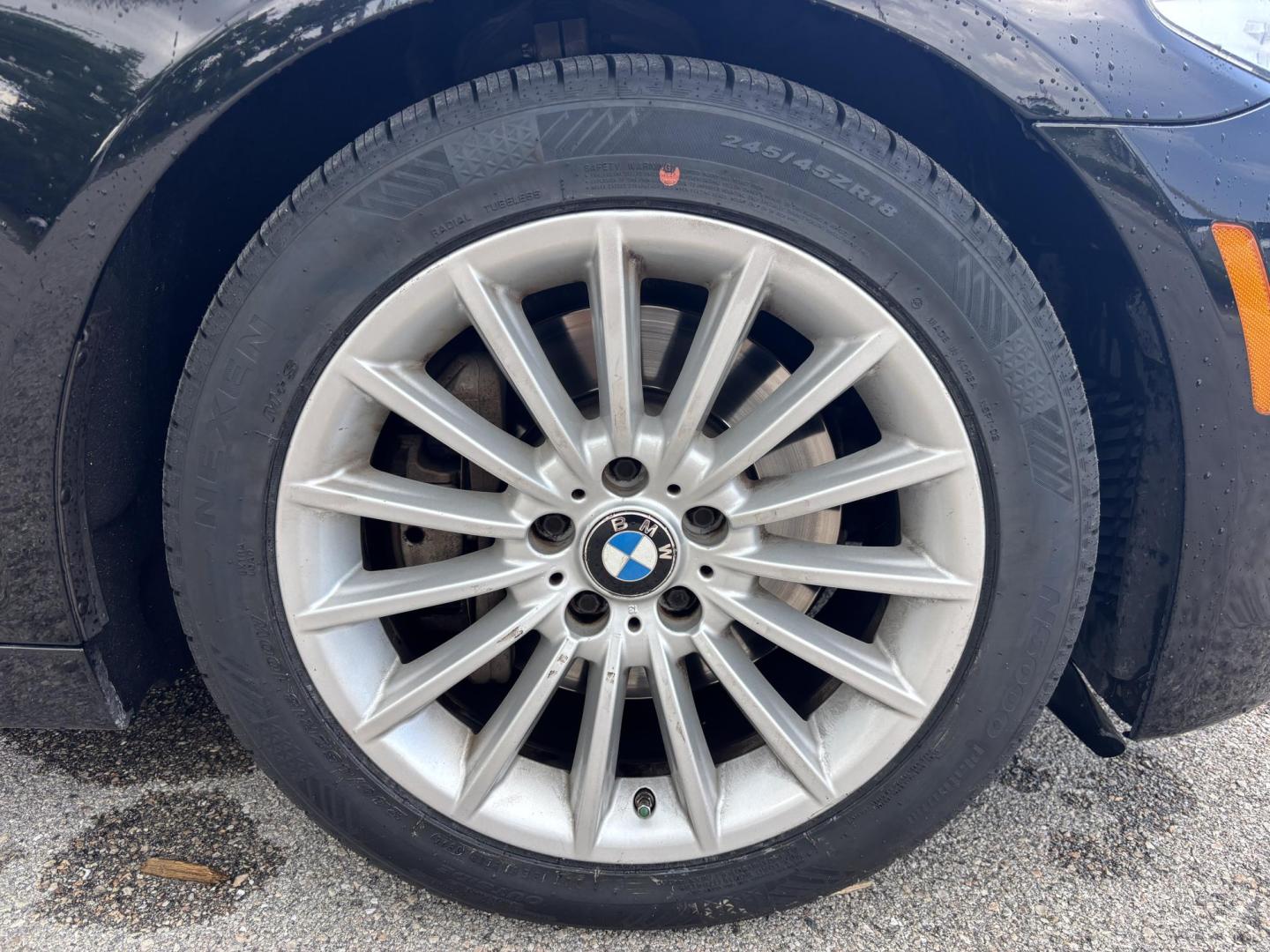 2011 BLACK /OYSTER BMW 5-Series 535i (WBAFR7C55BC) with an 3.0L L6 DOHC 24V engine, located at 11170 Summerlin Square Dr., Fort Myers Beach, FL, 33931, (239) 999-7777, 26.493546, -81.941628 - Photo#38