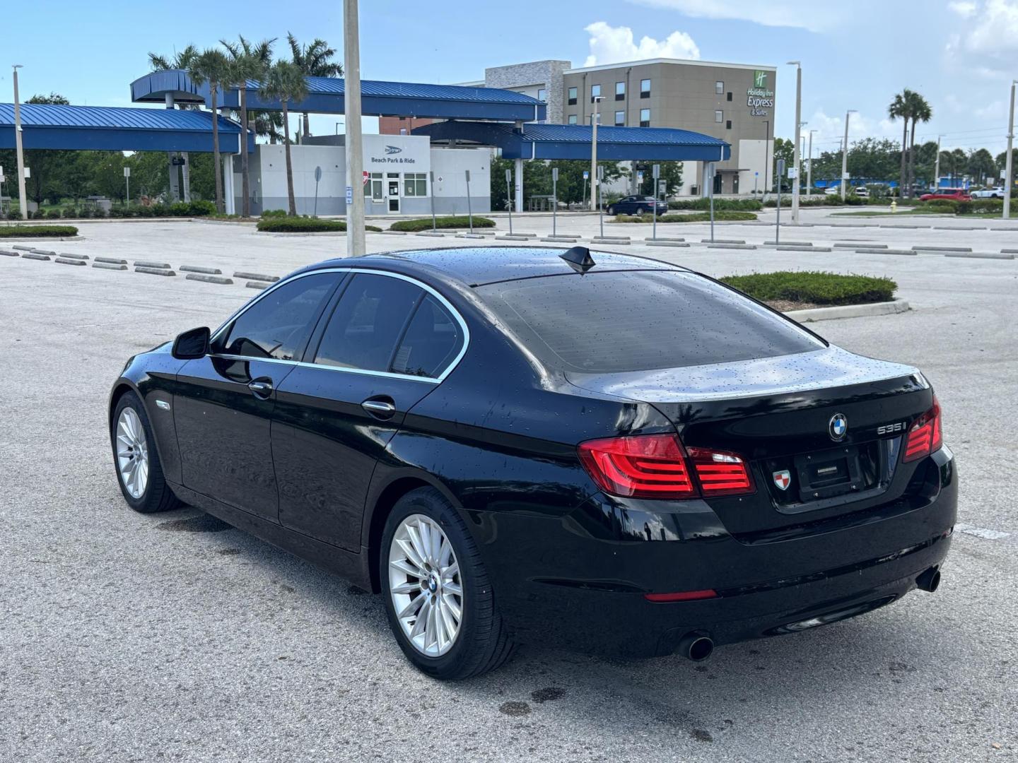 2011 BLACK /OYSTER BMW 5-Series 535i (WBAFR7C55BC) with an 3.0L L6 DOHC 24V engine, located at 11170 Summerlin Square Dr., Fort Myers Beach, FL, 33931, (239) 999-7777, 26.493546, -81.941628 - Photo#4