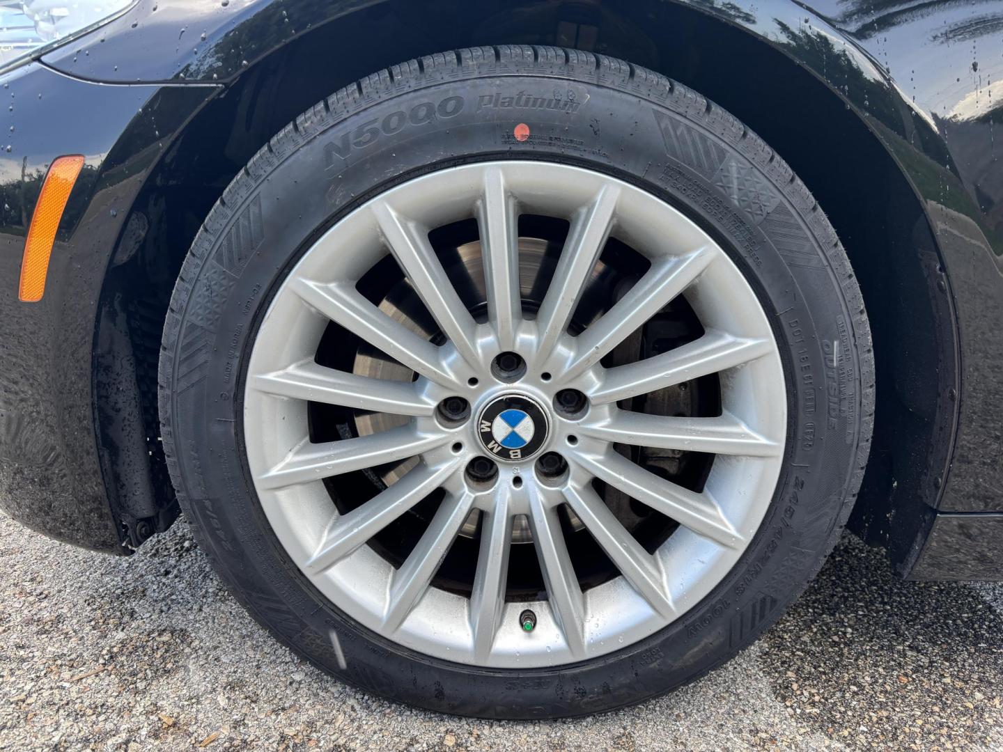 2011 BLACK /OYSTER BMW 5-Series 535i (WBAFR7C55BC) with an 3.0L L6 DOHC 24V engine, located at 11170 Summerlin Square Dr., Fort Myers Beach, FL, 33931, (239) 999-7777, 26.493546, -81.941628 - Photo#39