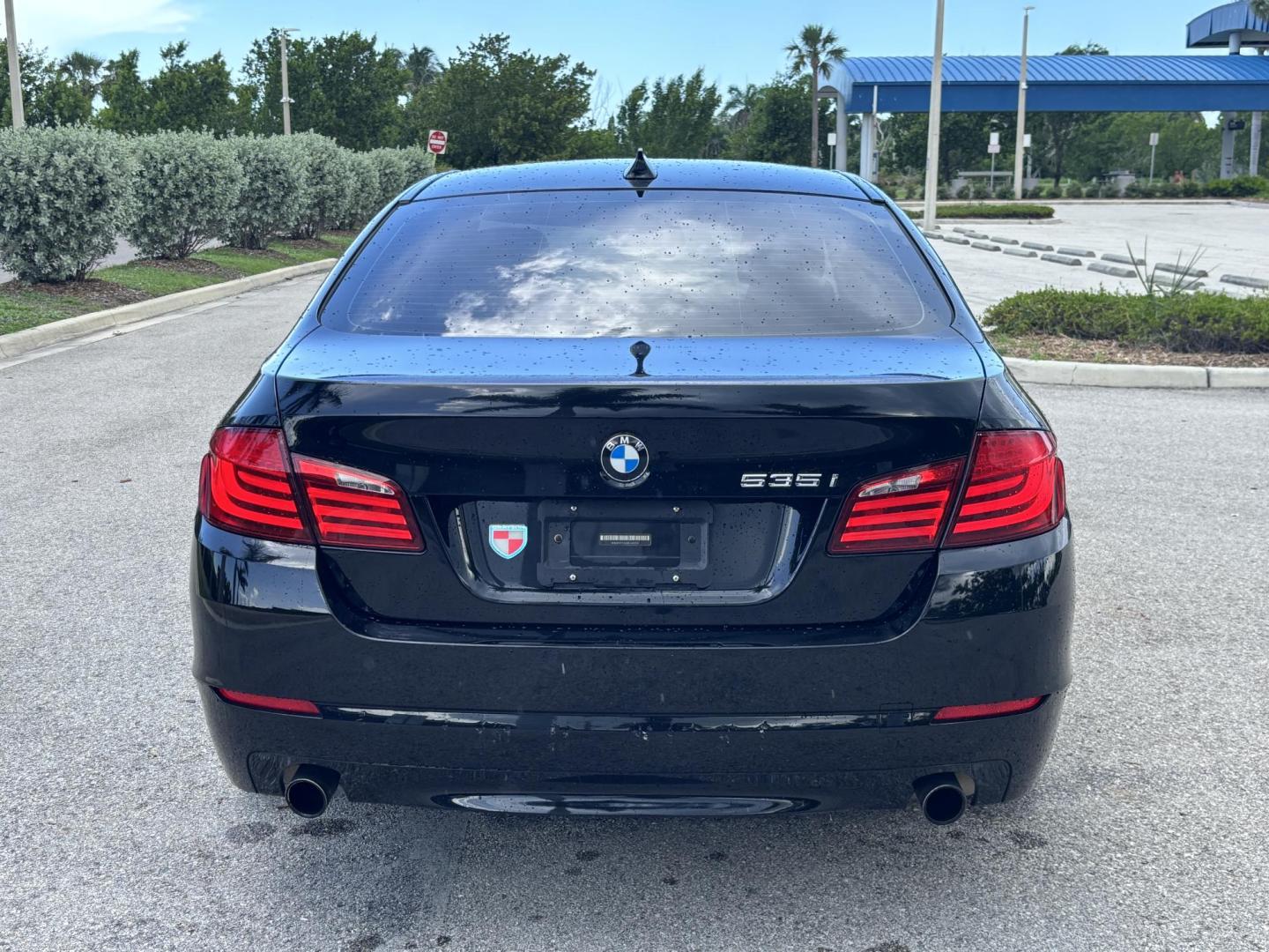 2011 BLACK /OYSTER BMW 5-Series 535i (WBAFR7C55BC) with an 3.0L L6 DOHC 24V engine, located at 11170 Summerlin Square Dr., Fort Myers Beach, FL, 33931, (239) 999-7777, 26.493546, -81.941628 - Photo#5