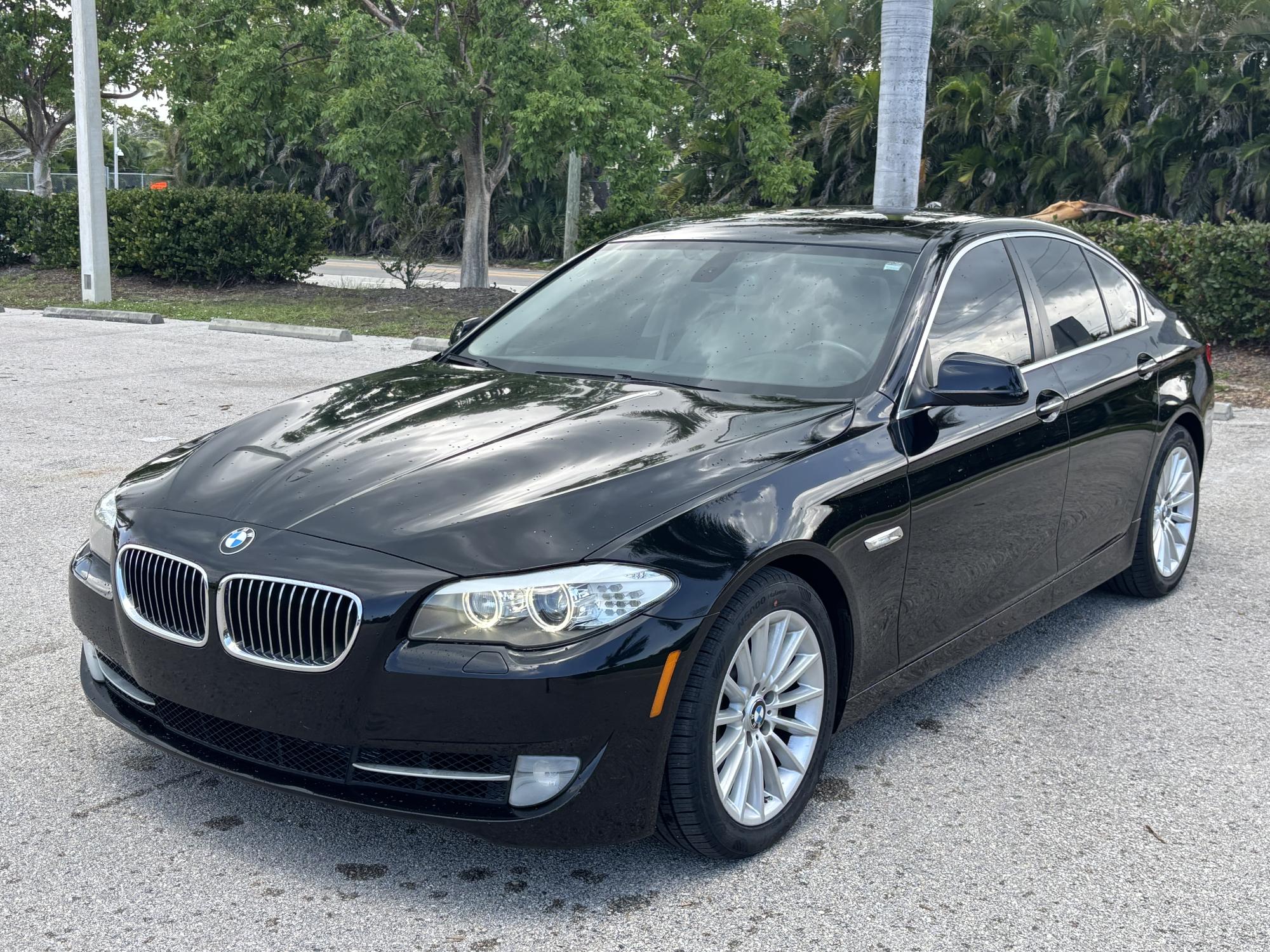 photo of 2011 BMW 5-Series 535i