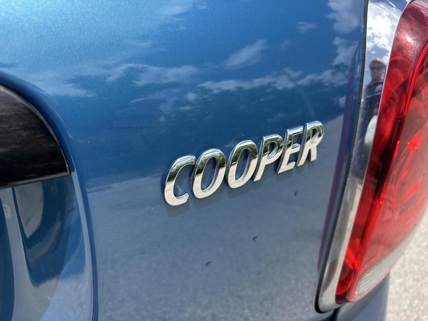 2017 BLUE /BLACK Mini Countryman Base (WMZYS7C38H3) with an 1.6L L4 DOHC 16V TURBO engine, located at 11170 Summerlin Square Dr., Fort Myers Beach, FL, 33931, (239) 999-7777, 26.493546, -81.941628 - 2 Owner No Damage No Accident Carfax Certified Prior Pre Owned Maintenance inspection completed Battery/charging system checked No-start/hard start condition checked - Photo#38