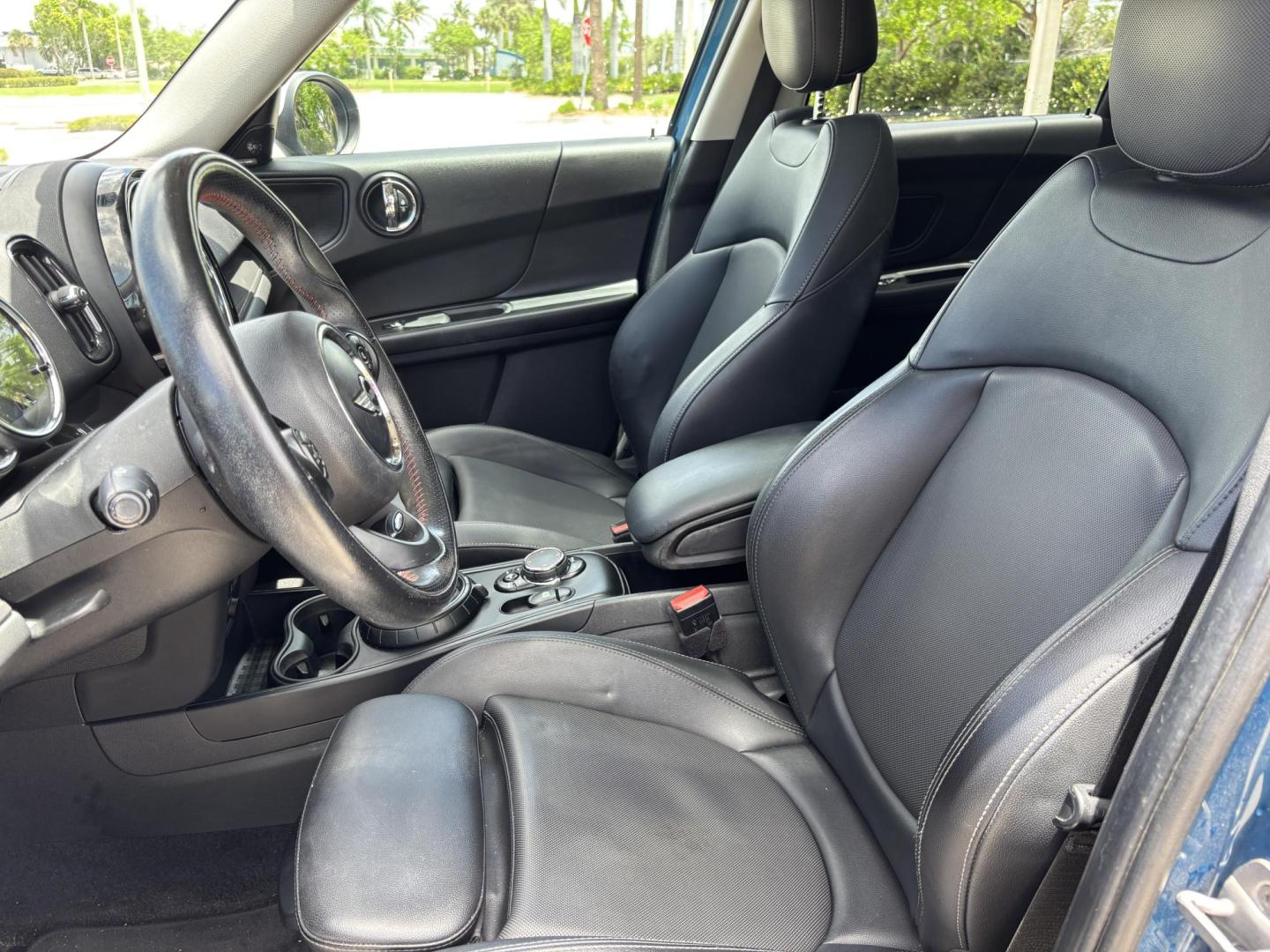 2017 BLUE /BLACK Mini Countryman Base (WMZYS7C38H3) with an 1.6L L4 DOHC 16V TURBO engine, located at 11170 Summerlin Square Dr., Fort Myers Beach, FL, 33931, (239) 999-7777, 26.493546, -81.941628 - 2 Owner No Damage No Accident Carfax Certified Prior Pre Owned Maintenance inspection completed Battery/charging system checked No-start/hard start condition checked - Photo#9