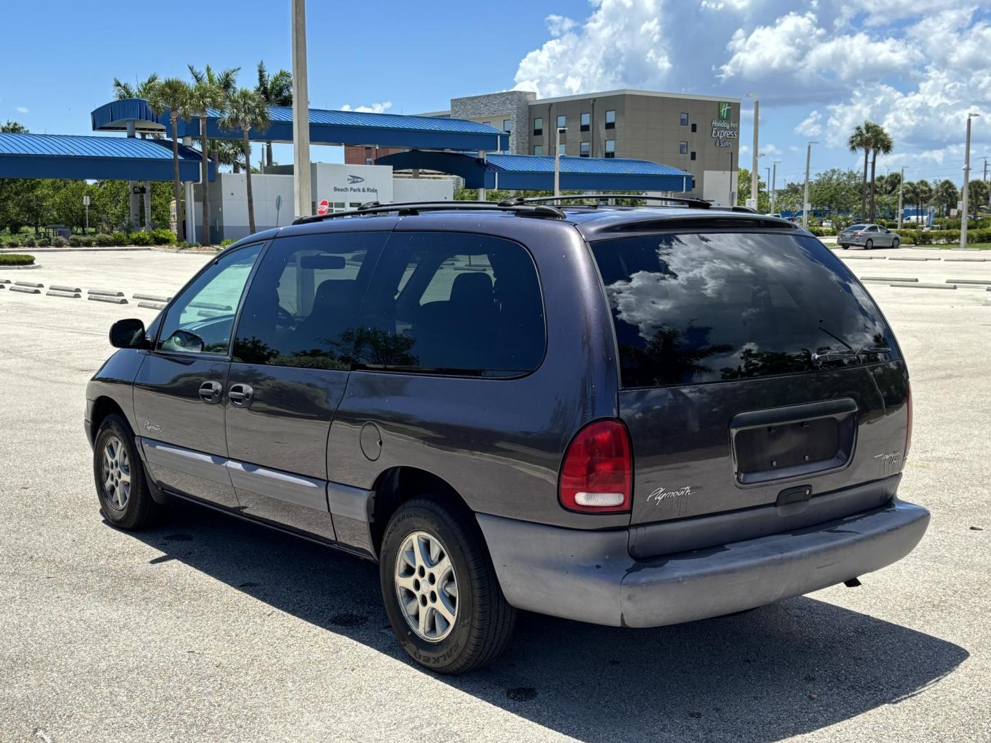 1996 PURPLE Plymouth Grand Voyager SE (2P4GP44R1TR) with an 3.3L V6 OHV 12V engine, located at 11170 Summerlin Square Dr., Fort Myers Beach, FL, 33931, (239) 999-7777, 26.493546, -81.941628 - Photo#4