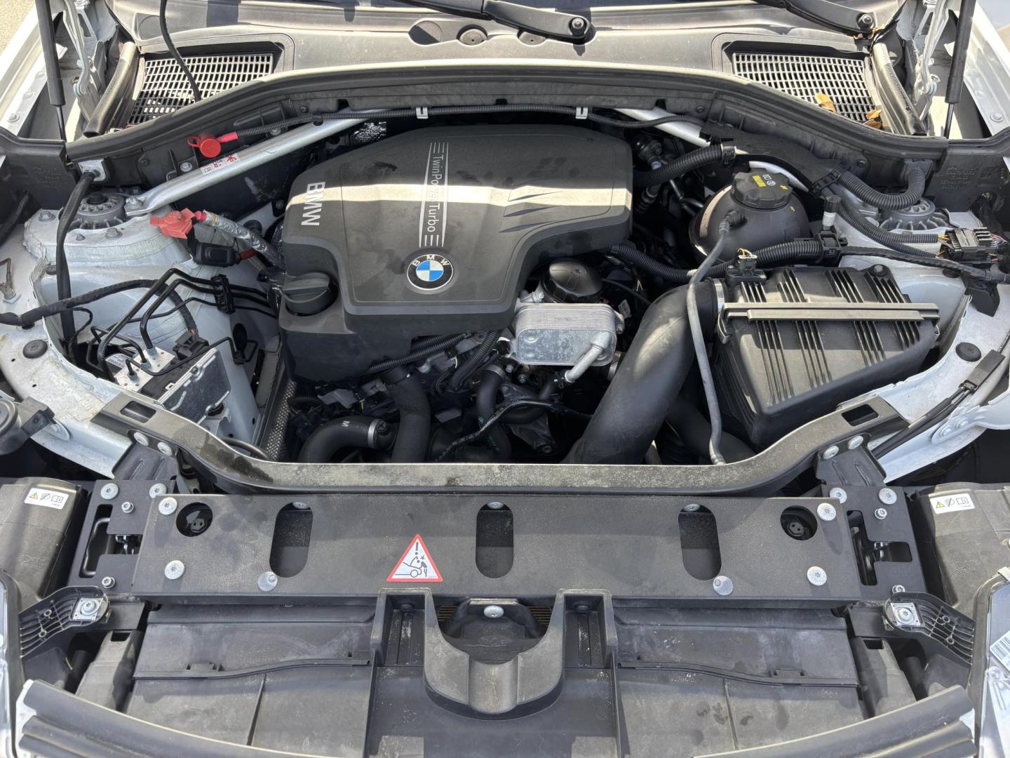 2016 WHITE BMW X3 xDrive28i (5UXWX9C5XG0) with an 2.0L L4 DOHC 16V engine, 8-Speed Automatic transmission, located at 11170 Summerlin Square Dr., Fort Myers Beach, FL, 33931, (239) 999-7777, 26.493546, -81.941628 - Photo#63