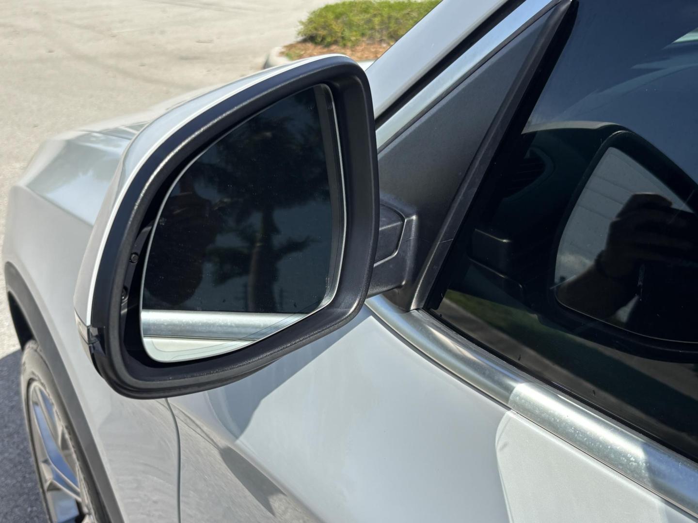 2016 WHITE BMW X3 xDrive28i (5UXWX9C5XG0) with an 2.0L L4 DOHC 16V engine, 8-Speed Automatic transmission, located at 11170 Summerlin Square Dr., Fort Myers Beach, FL, 33931, (239) 999-7777, 26.493546, -81.941628 - Photo#58