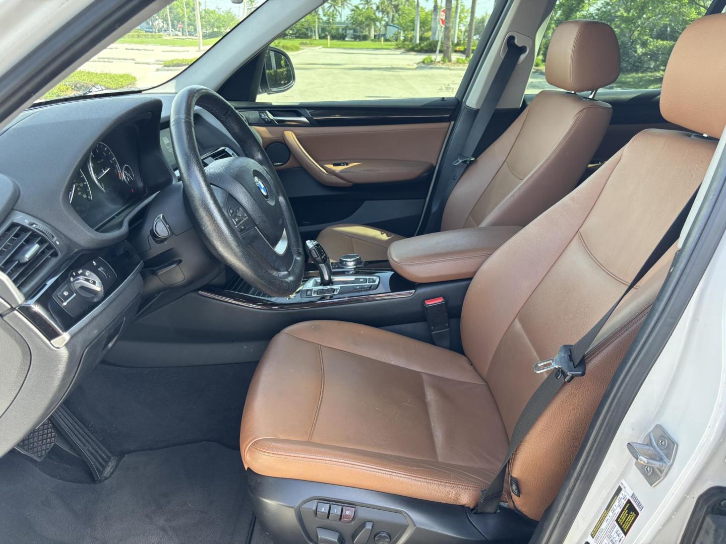 2016 WHITE BMW X3 xDrive28i (5UXWX9C5XG0) with an 2.0L L4 DOHC 16V engine, 8-Speed Automatic transmission, located at 11170 Summerlin Square Dr., Fort Myers Beach, FL, 33931, (239) 999-7777, 26.493546, -81.941628 - Photo#13