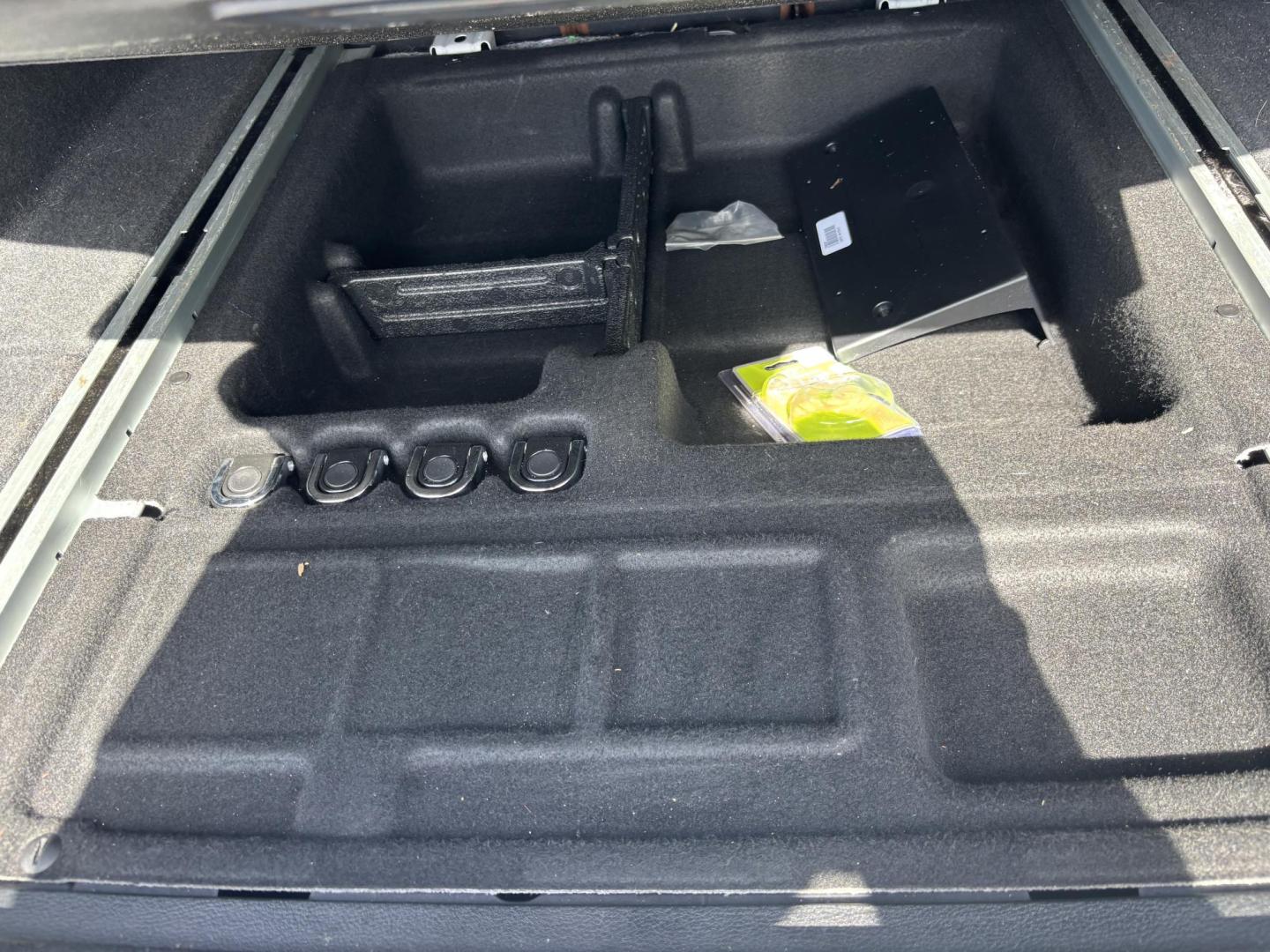 2016 WHITE BMW X3 xDrive28i (5UXWX9C5XG0) with an 2.0L L4 DOHC 16V engine, 8-Speed Automatic transmission, located at 11170 Summerlin Square Dr., Fort Myers Beach, FL, 33931, (239) 999-7777, 26.493546, -81.941628 - Photo#10