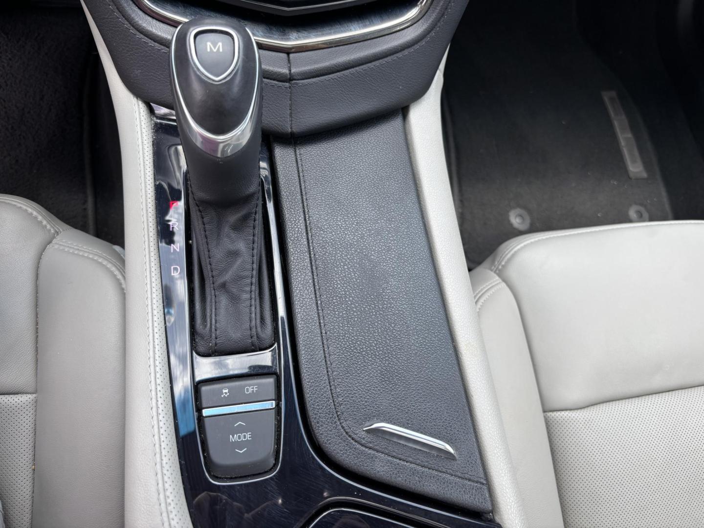 2017 SILVER /SHALE Cadillac CTS 2.0L Turbo Luxury RWD (1G6AR5SX4H0) with an 2.0L L4 DOHC 24V TURBO engine, 6A transmission, located at 11170 Summerlin Square Dr., Fort Myers Beach, FL, 33931, (239) 999-7777, 26.493546, -81.941628 - Carfax 1 Owner No Damage No Accidents Local Florida Owned Vehicle - Photo#36