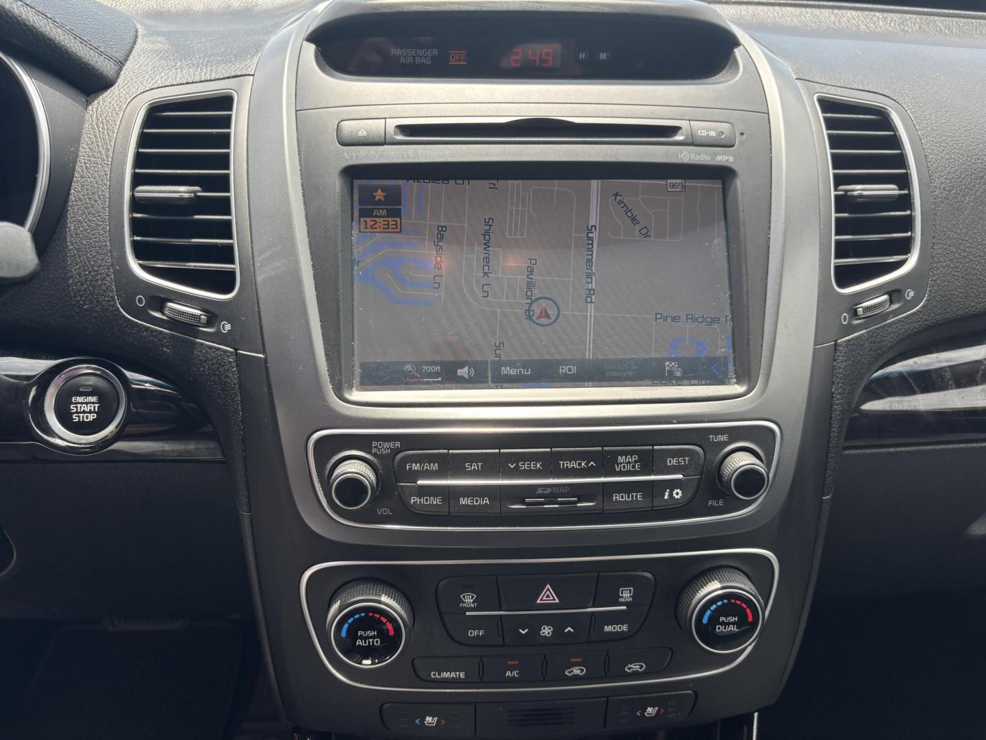 2014 WHITE /BLACK Kia Sorento SX V6 FWD (5XYKW4A72EG) with an 3.3L V6 DOHC 24V engine, 6-Speed Automatic transmission, located at 11170 Summerlin Square Dr., Fort Myers Beach, FL, 33931, (239) 999-7777, 26.493546, -81.941628 - Photo#16