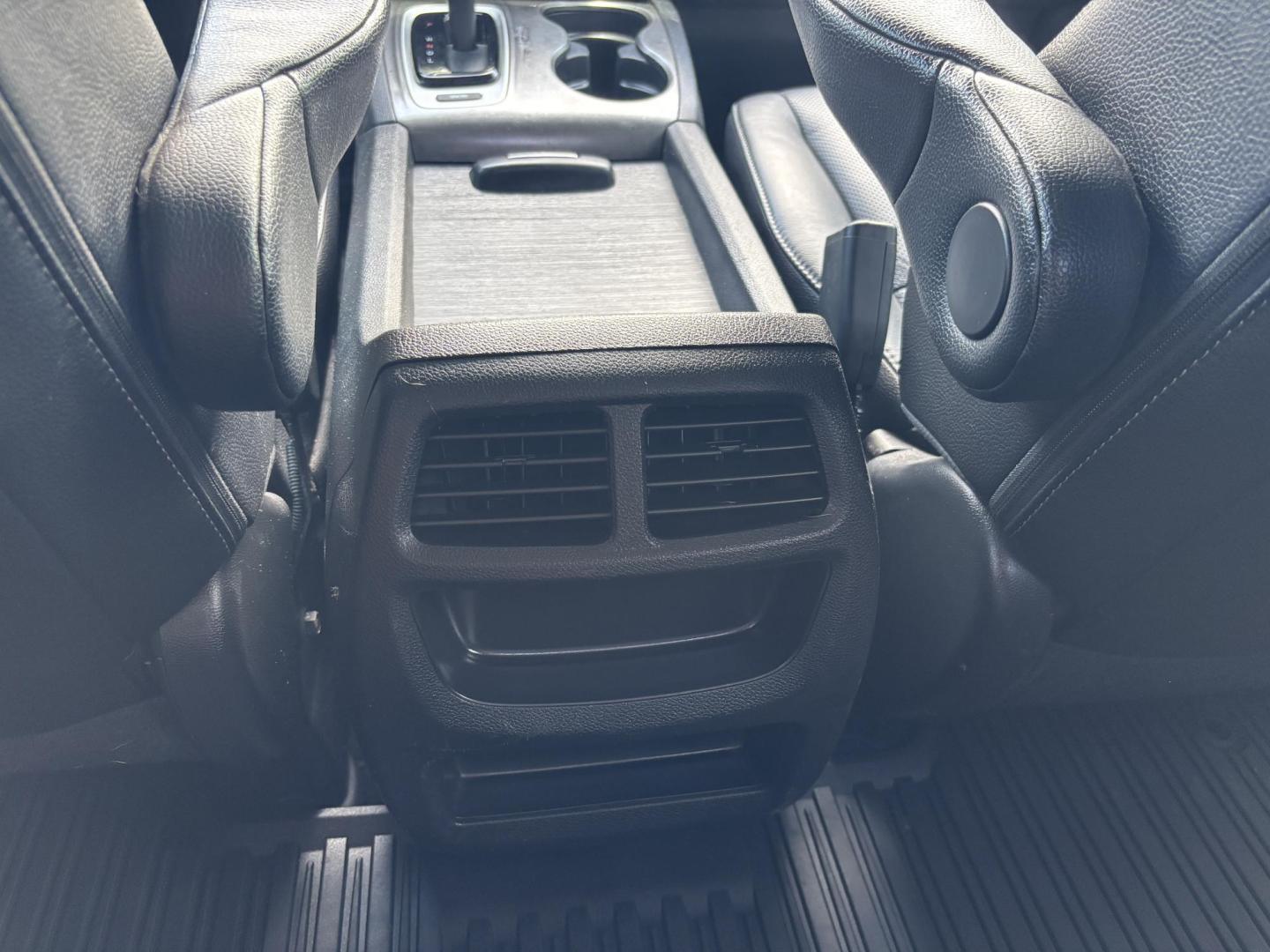 2018 GRAY /BLACK Honda Ridgeline RTL (5FPYK2F58JB) with an 3.5L V6 SOHC 24V engine, 6A transmission, located at 11170 Summerlin Square Dr., Fort Myers Beach, FL, 33931, (239) 999-7777, 26.493546, -81.941628 - Photo#19