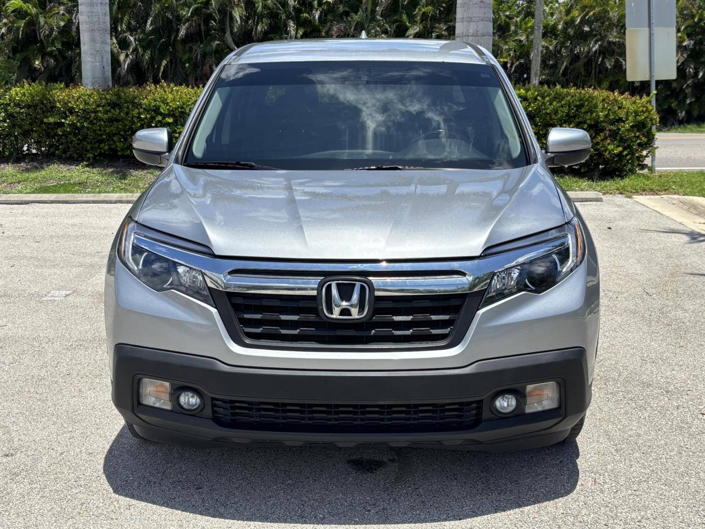 2018 GRAY /BLACK Honda Ridgeline RTL (5FPYK2F58JB) with an 3.5L V6 SOHC 24V engine, 6A transmission, located at 11170 Summerlin Square Dr., Fort Myers Beach, FL, 33931, (239) 999-7777, 26.493546, -81.941628 - Photo#1