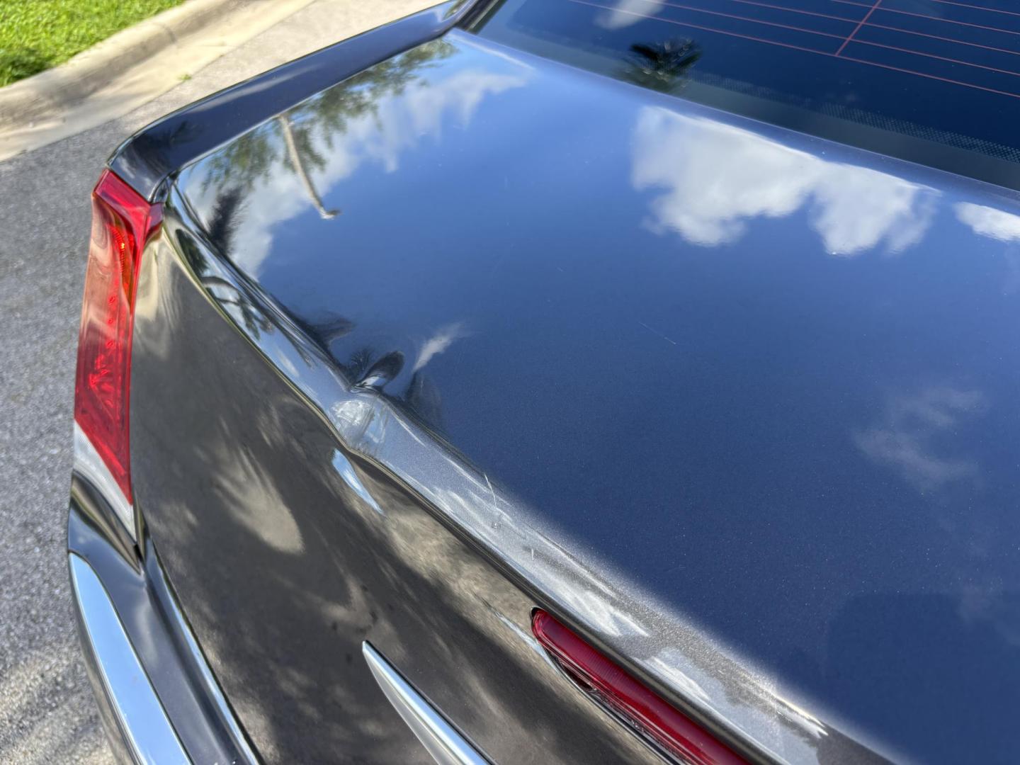 2019 GRAY Chrysler 300 Limited RWD (2C3CCAEG3KH) with an 3.6L V6 SOHC 24V engine, 8A transmission, located at 11170 Summerlin Square Dr., Fort Myers Beach, FL, 33931, (239) 999-7777, 26.493546, -81.941628 - Photo#40